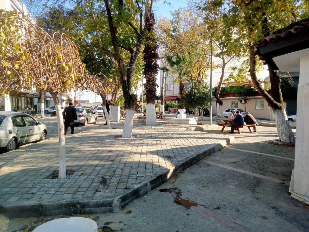 Germencikte Kirecleme Ve Agac Budama Calismasi 934B3Ee45Ac657F35Cfb756709176F51