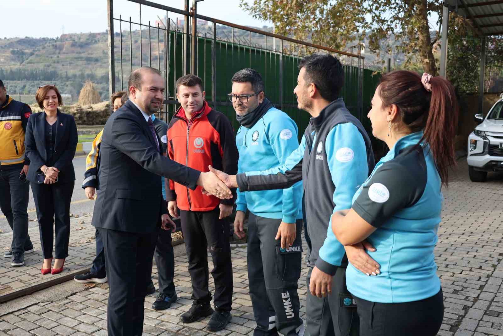 Il Saglik Muduru Senkul Umke Ekibiyle Bir Araya Geldi D686Efa7Dfb7C47978A963Ba03B2D48F