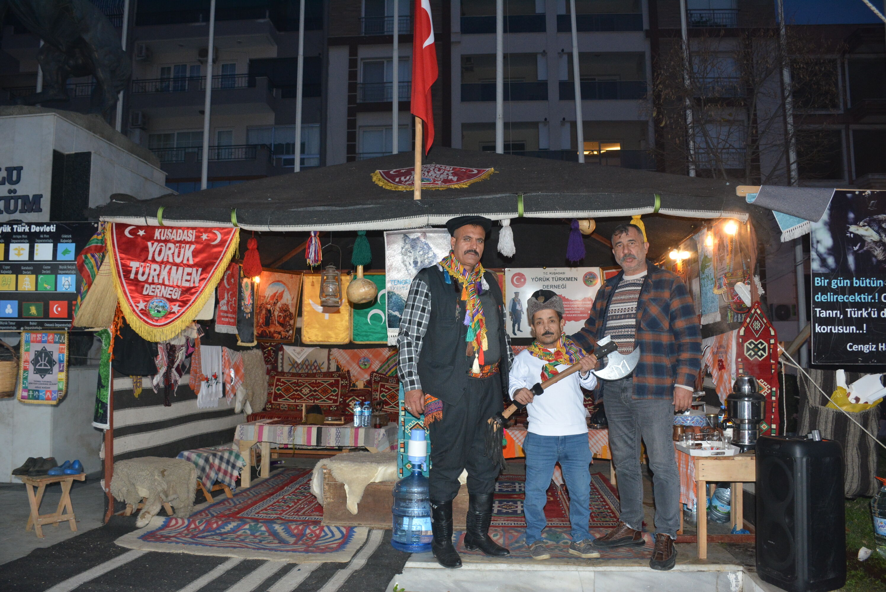 Incirliova Sosyete Pazarinda Yoruk Esintisi Davul Zurna Ekibi Sov Yapti 621063 36380Fbd7Fd55F59422B30Ce188E5609