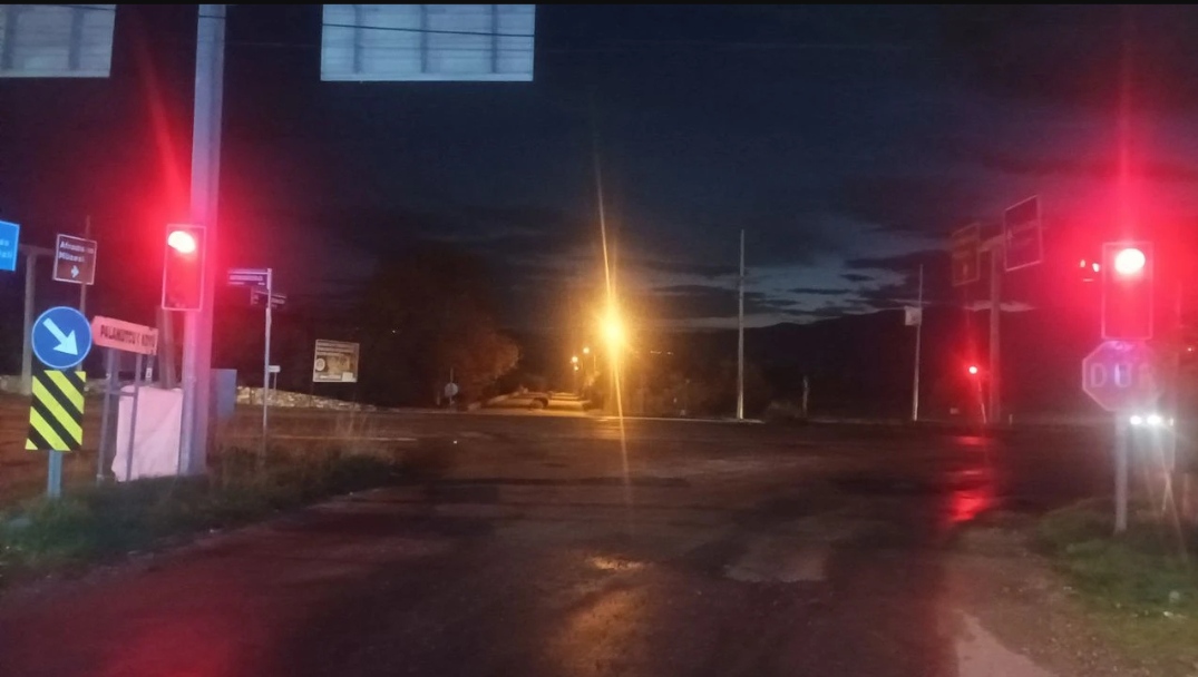 Karacasuda Trafik Isiklari Gundem Oldu 625127 A1A093De235Dbb95B8D266A37Be89Bdd