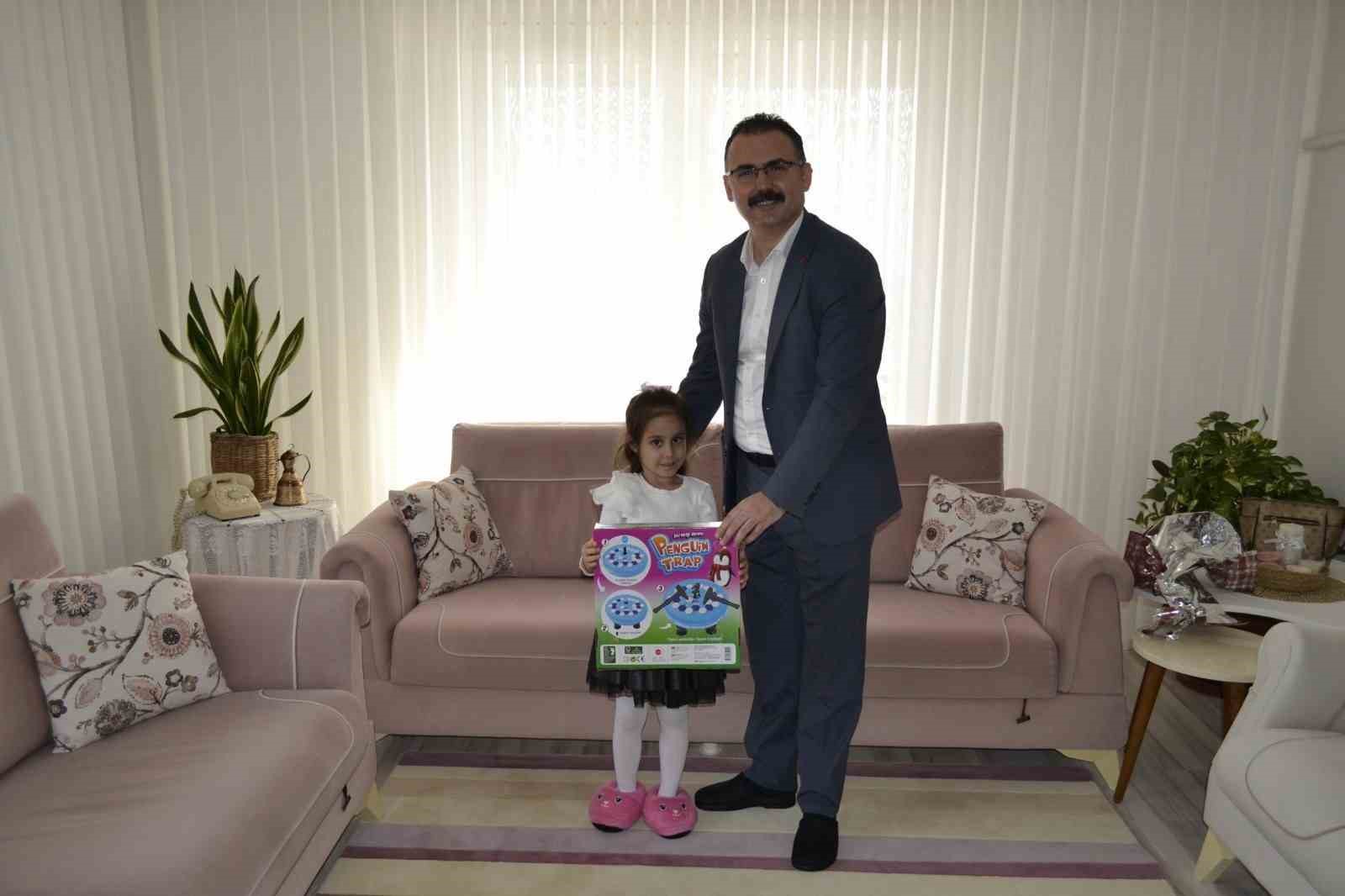 Kaymakam Ates Ogrencilerin Misafiri Oldu 7C329443C4304B58B9A50C5E2A7Df127