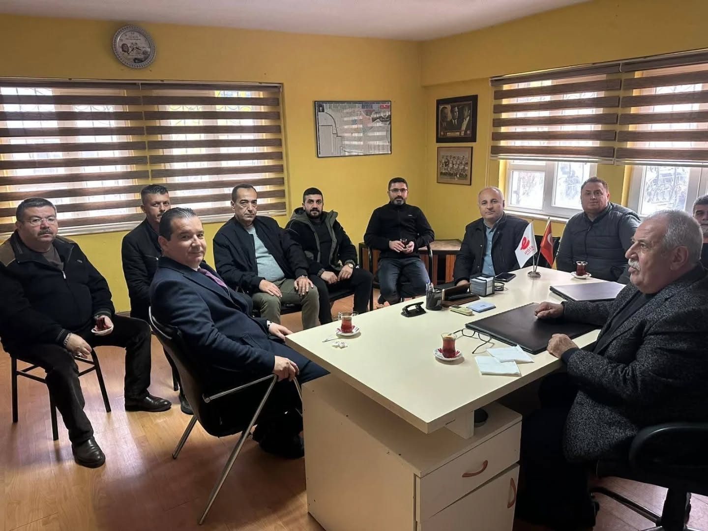 Kendirlioglundan Baris Pankarti Asan Muhtara Ziyaret 625072 Cde75A9Fec37F6E8A32Dd32F7Fc728B2