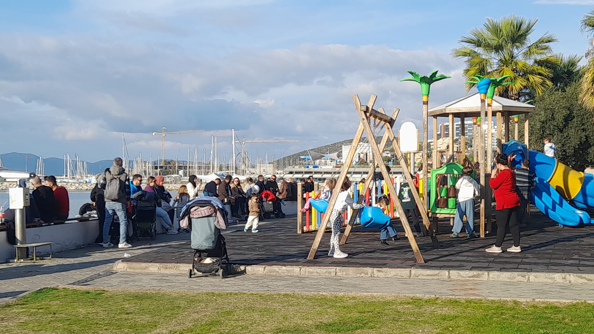 Kis Gelmeyen Kent Kusadasinda Ikinci Yaz Suprizi Yasandi 619973 92C7Ec1261992E55E39E1Ebb51D37Ef2