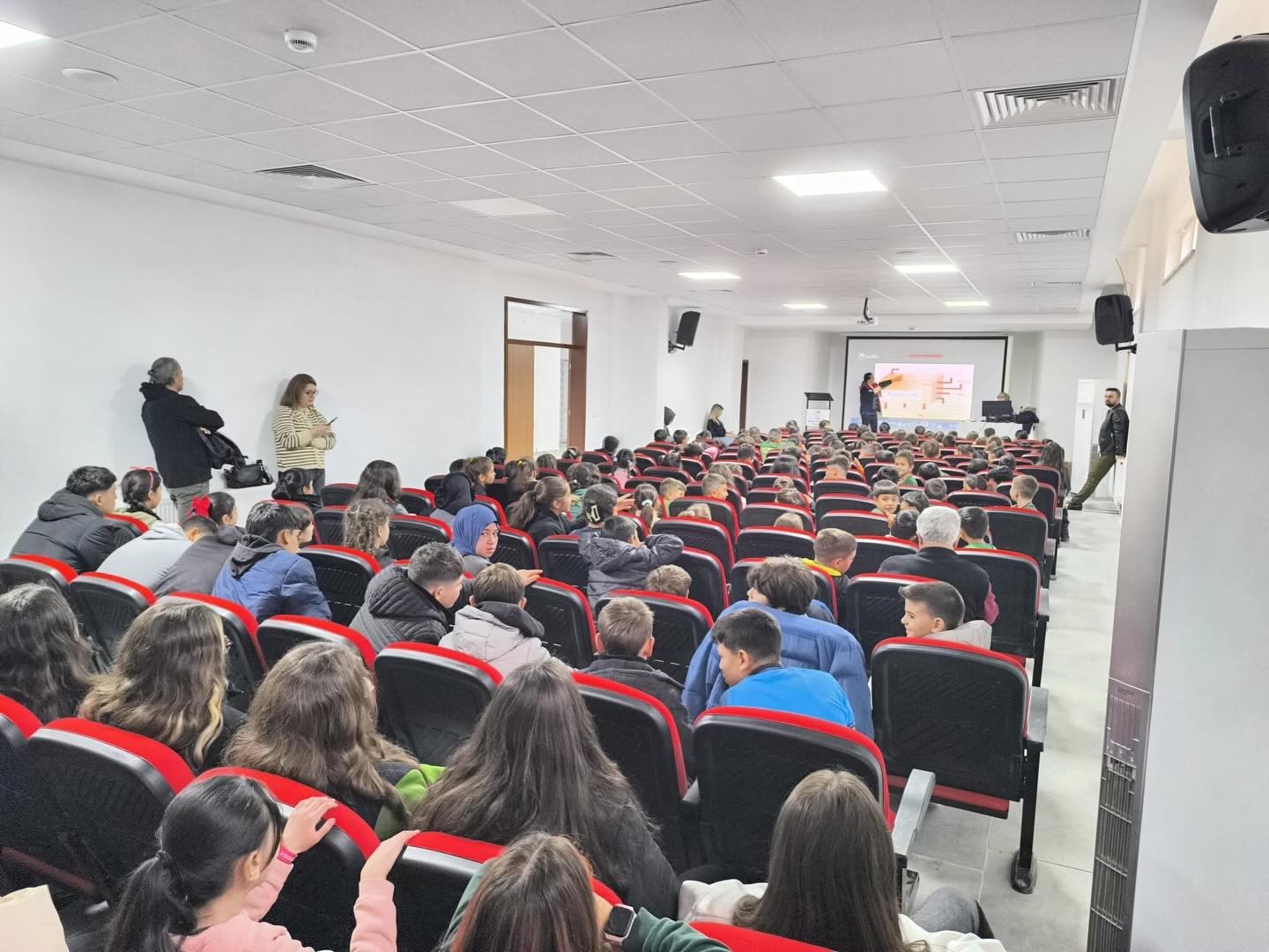 Koskte 145 Ogrenciye Gida Okuryazarligi Egitimleri Verildi 158F1Fd0Cb41C920D9Dc0896Fc02Ab0A