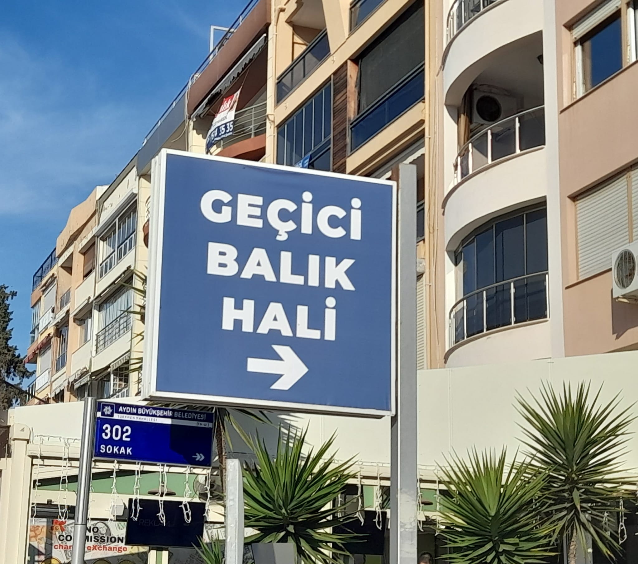 Kusadasi Balik Hali Gecici Yerinde Hizmete Basladi 619981 9Cbe26C5B0Fe9Cde7093608Fe33C75B3