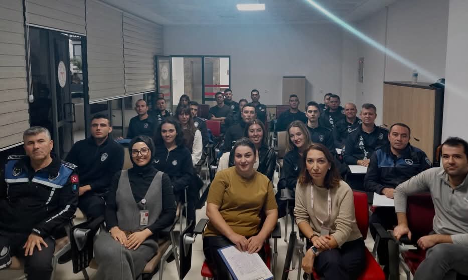 Kusadasi Belediyesi Zabita Amirligi Saha Elcileri Projesinde Bulustu 620146 8E7Fae9E93421Df21795385420Dcd660