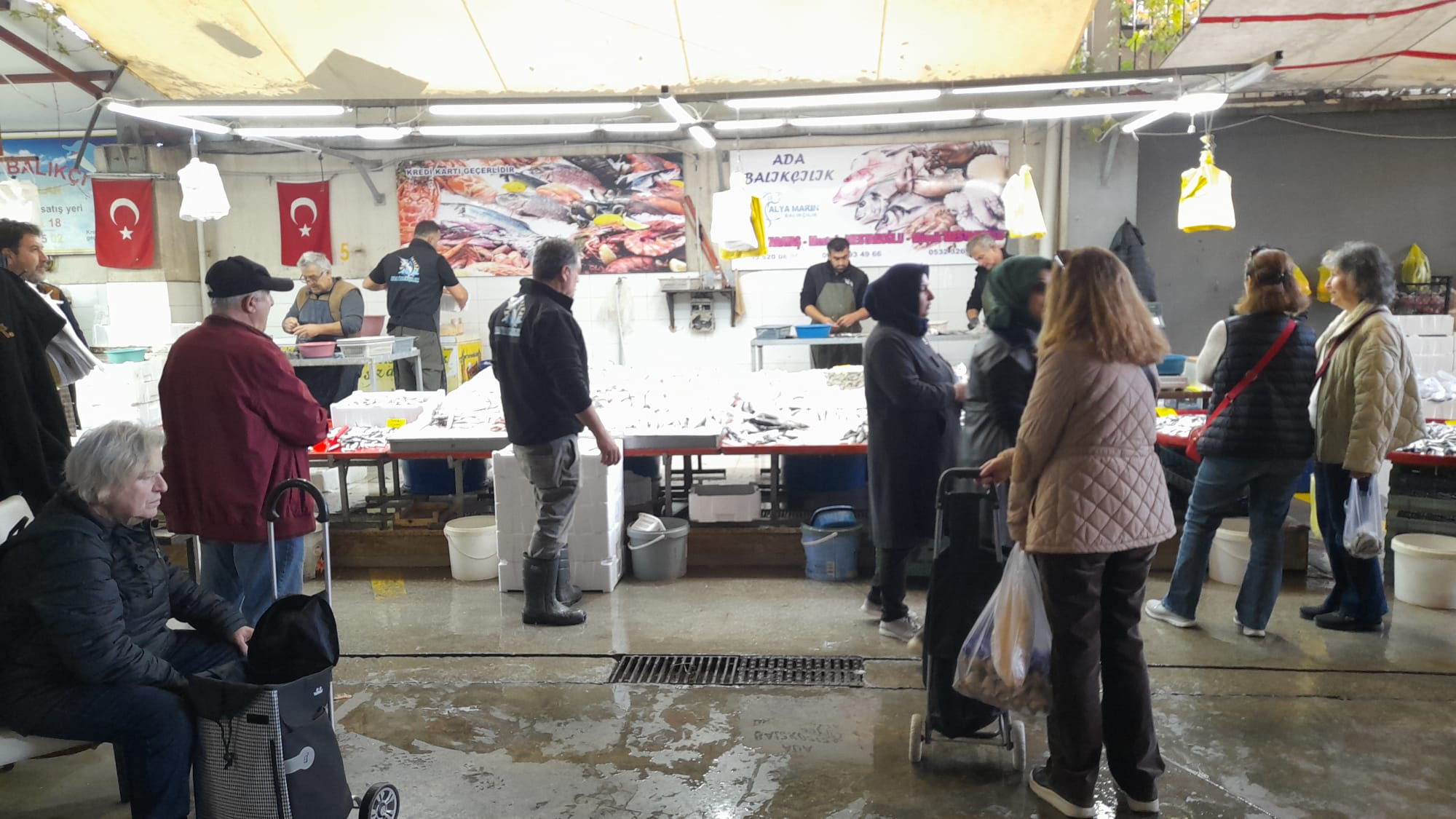 Kusadasi Semt Pazarinda Kis Tezgahlari Sevindirdi 618550 2Ec0Bc158Dd5Aa2F7De5E4E6371D6C56