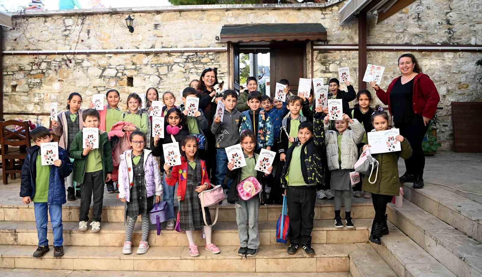 Kusadasinda Cocuklara Hem Kitap Hem Hayvan Sevgisi Asilandi 05Dcb3Dab3Ce1Cd54E1Fa2A09Cbc3Fb5