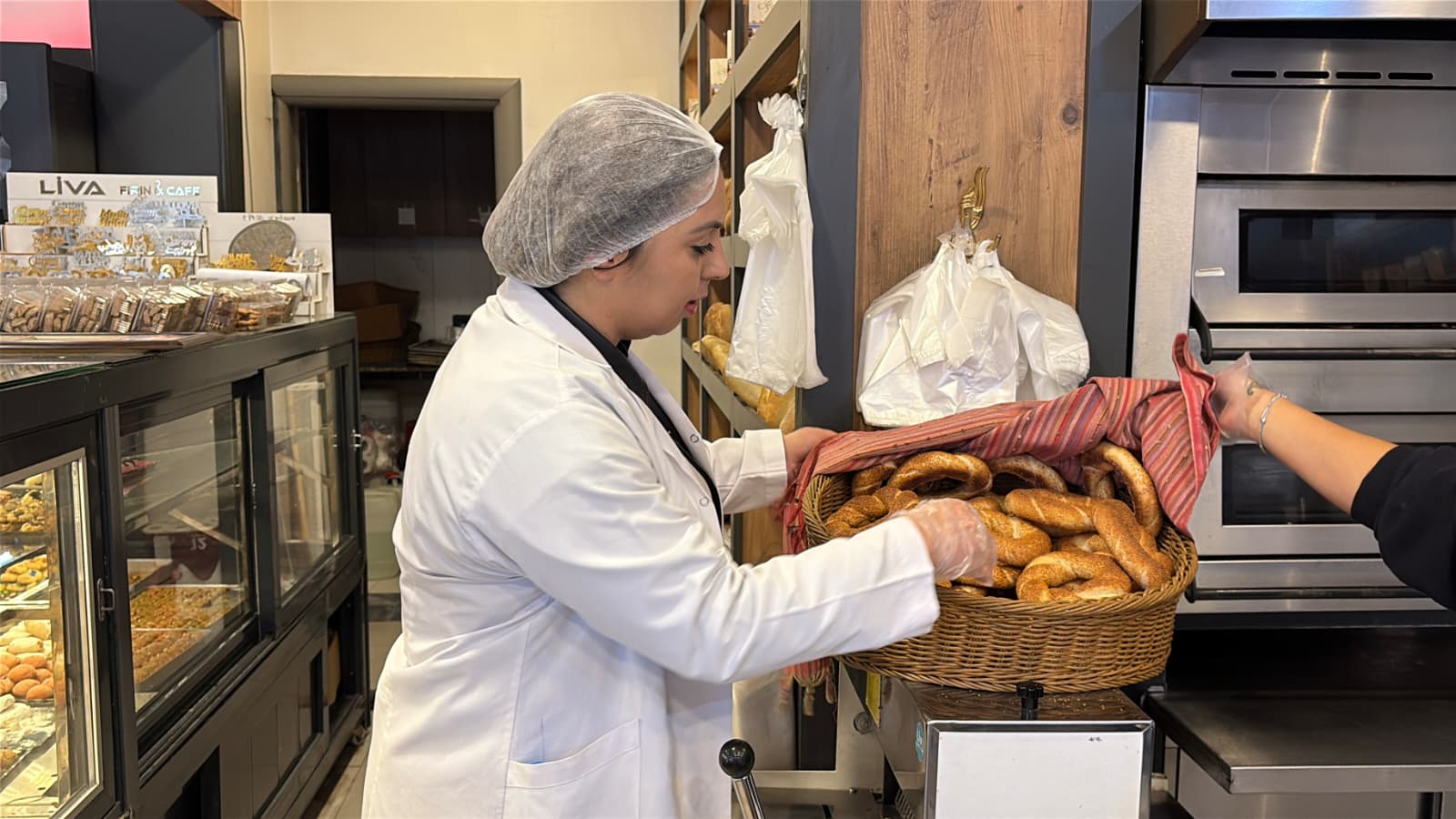 Kusadasinda Simit Fiyatlari Denetimden Gecti 619906 61748Fb2F90880D999Ad28F5Beba7D28