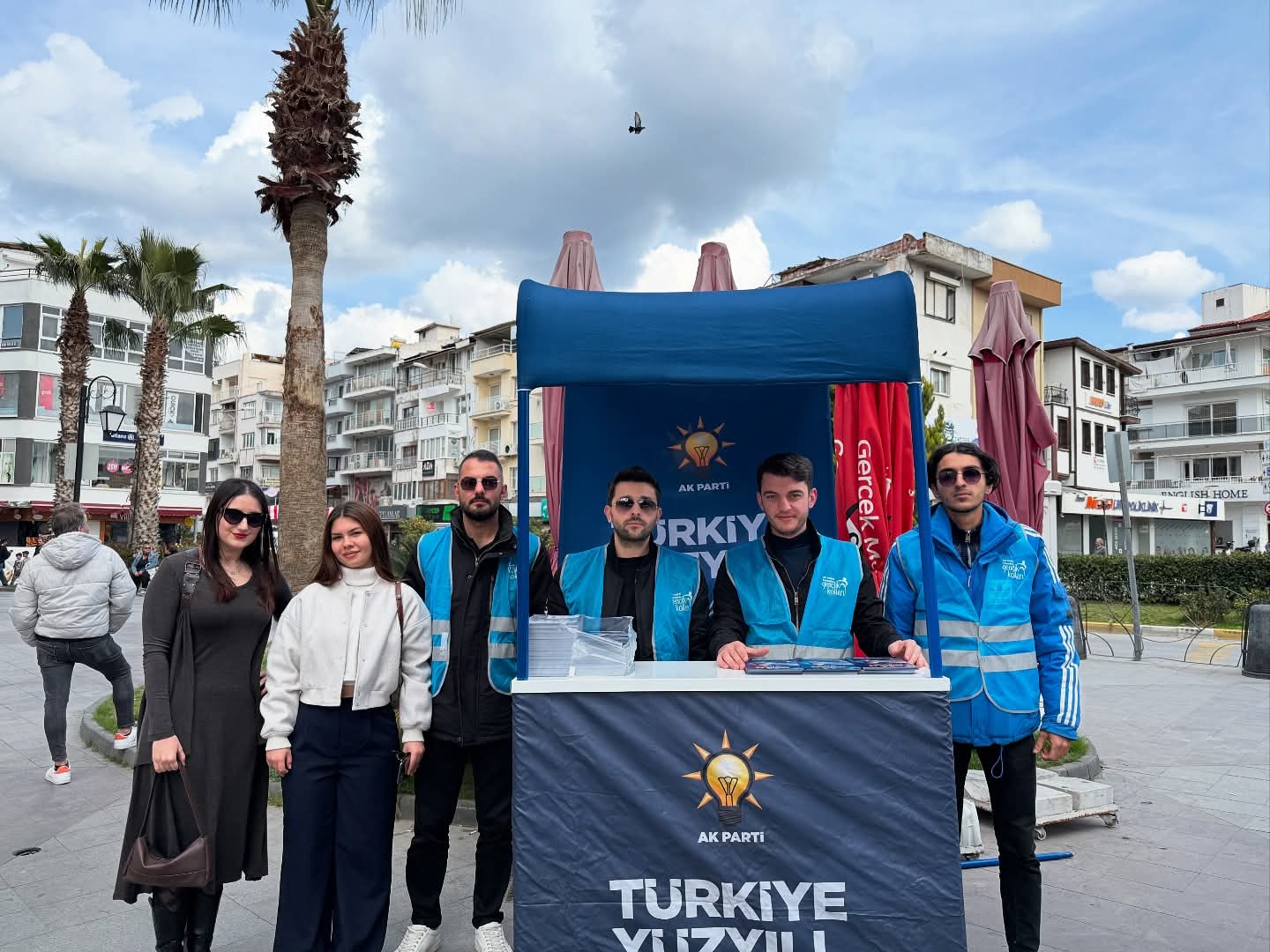 Kusadasinin Ak Gencleri Aydin Listesine Damga Vurdu 619850 53Ae24450C1D34Ae22443Ac37B4De16D