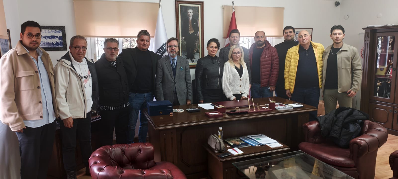 Kusadasisporda Baskan Toydemir Donemi Basladi 624031 Ab4A384B3239D9B1B6D39F17951F2A2B