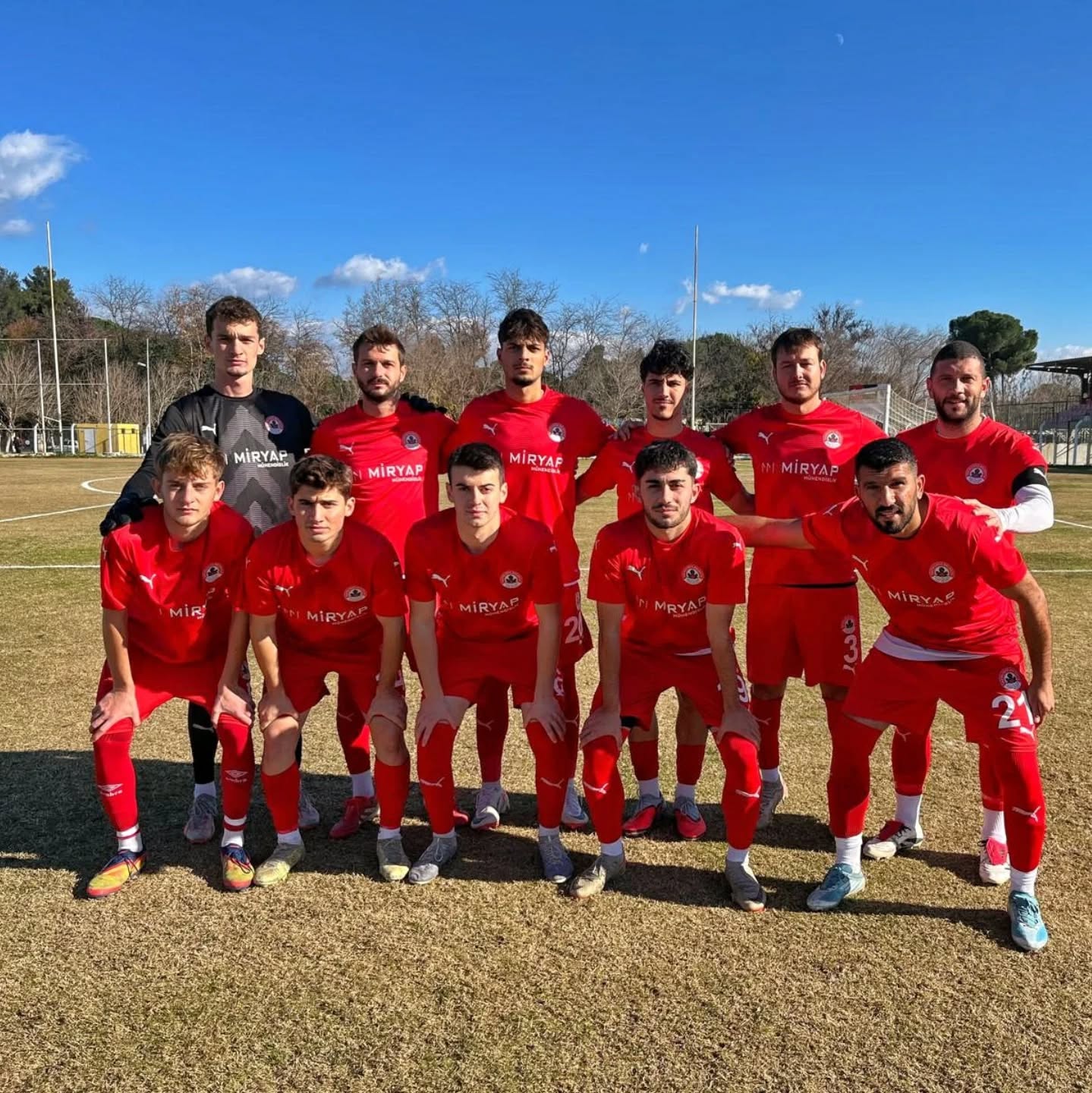 Laleler Lideri Devirdi 625580 12C41840481Ea2264D5B7D73Befb4766