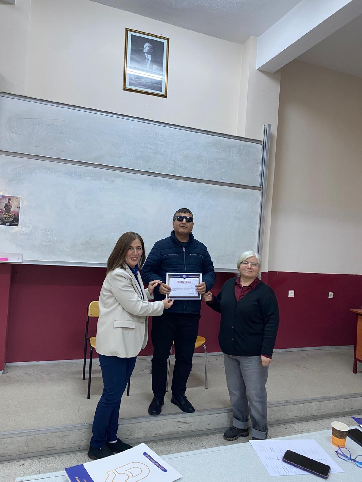 Menderes Ogretmenin Ilham Veren Hayat Hikyesi 622714 6951B9Ed97E26Effd76Ac81Ada8758Ab