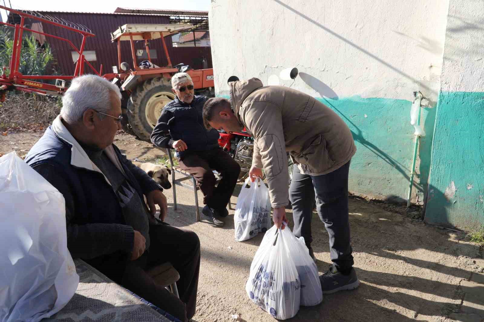 Nazilli Belediyesinin Dagittigi Binlerce Agac Fidani Kisa Surede Tukendi 9Cade86C3243F9B208Ed1F0A0Df981De