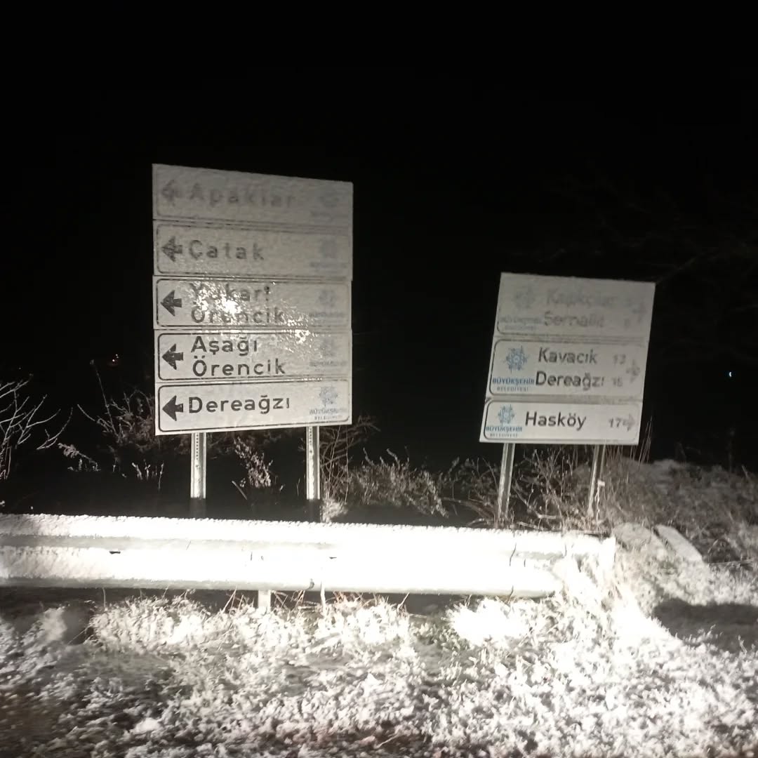 Nazilli Beyaza Burundu 625806 94Dc5B02F80C5Bdb90Dfc534C77F71D2