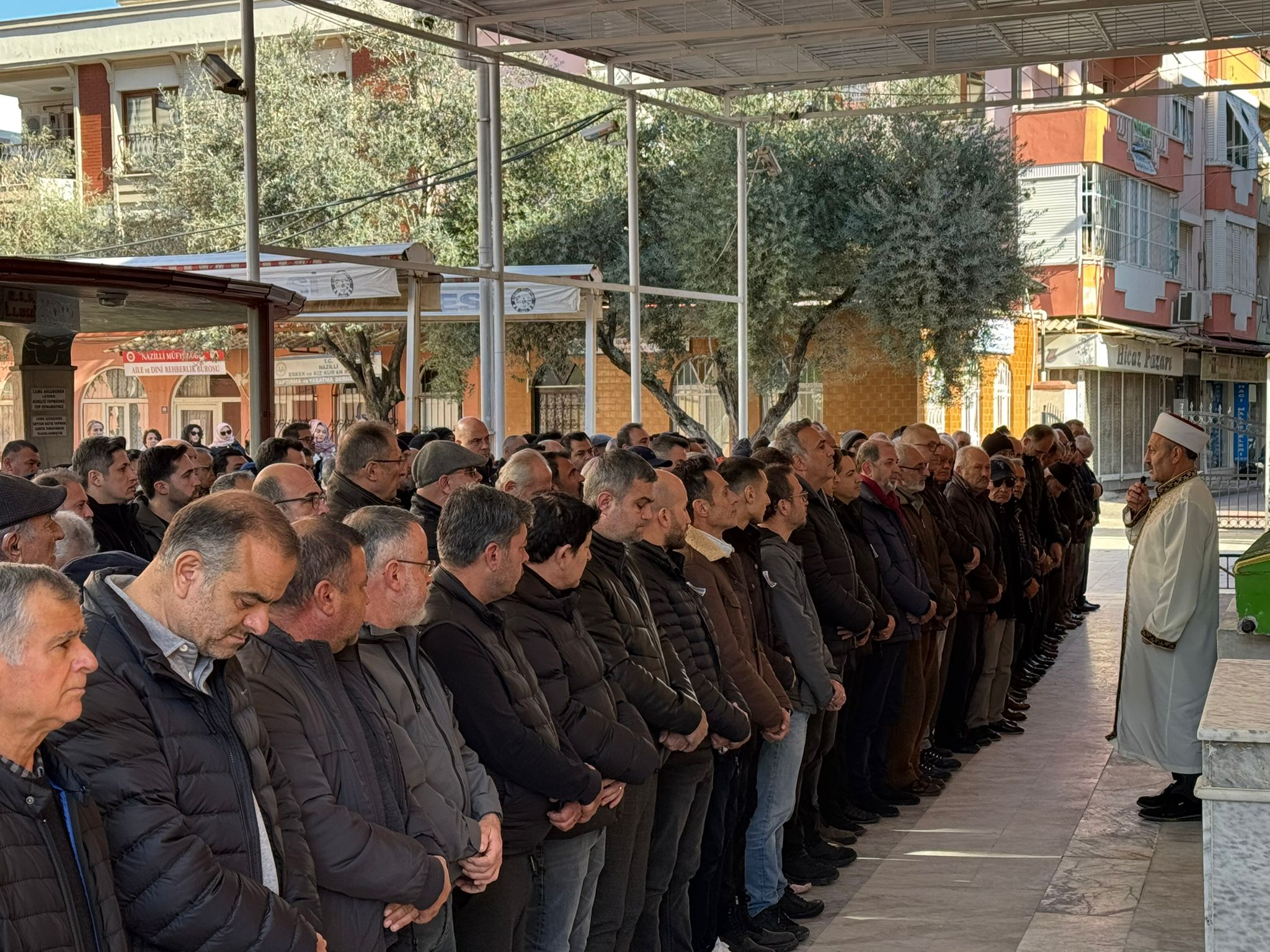 Nazillide Huzunlu Pazar Emekli Ogretmen Umit Mencik Sonsuzluga Ugurlandi 625631 7Cb1A656F568B821F70Ebc6620Fe80E3