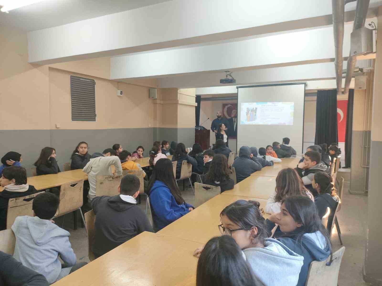 Ogrenciler Avukatlik Meslegini Tanidi 9716265Efad1D5269C33Bab64F33578C