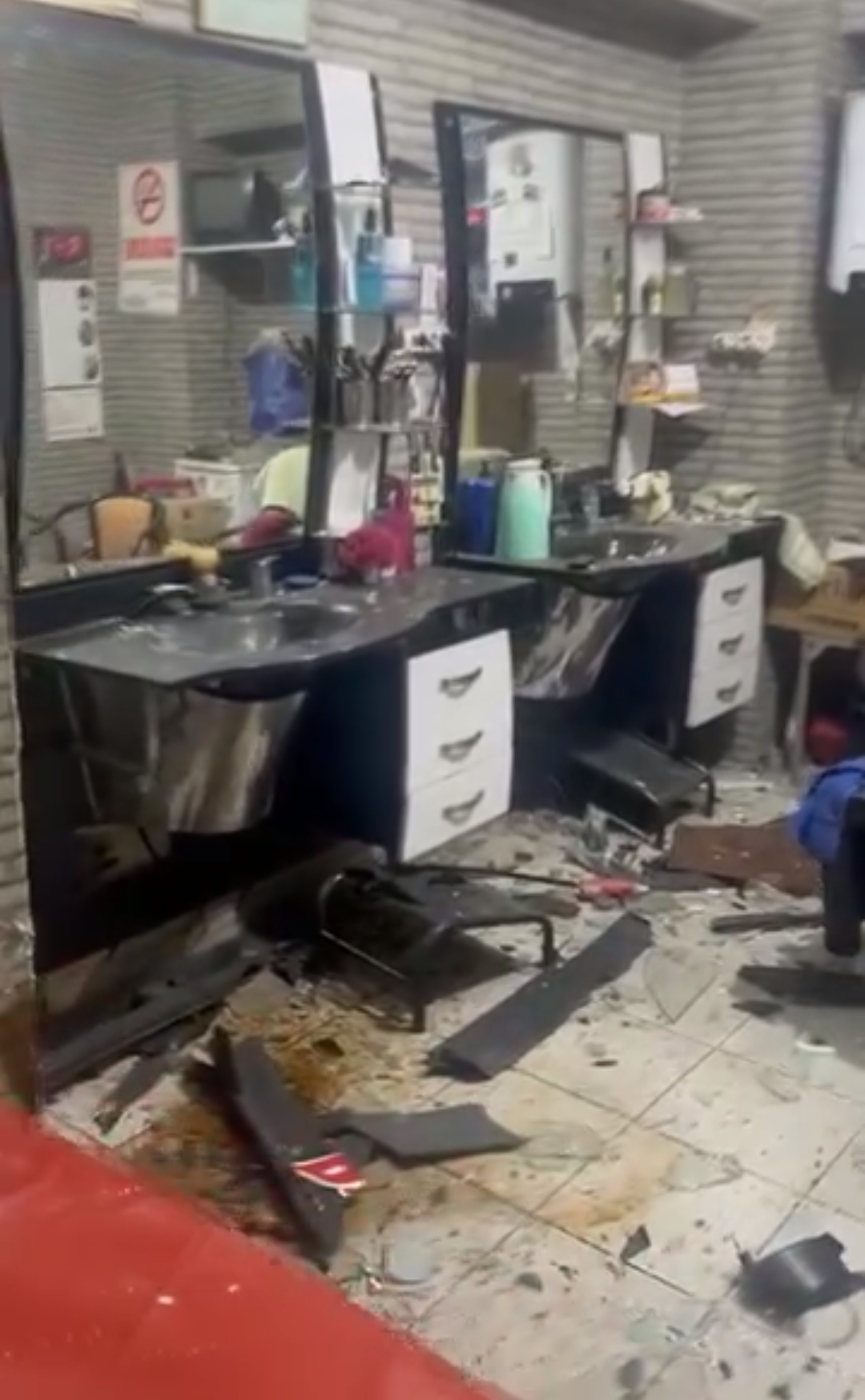 Otomobil Berber Salonuna Daldi 626677 2C32Cdab593F93C007Efd7Ea2A50D4Cc