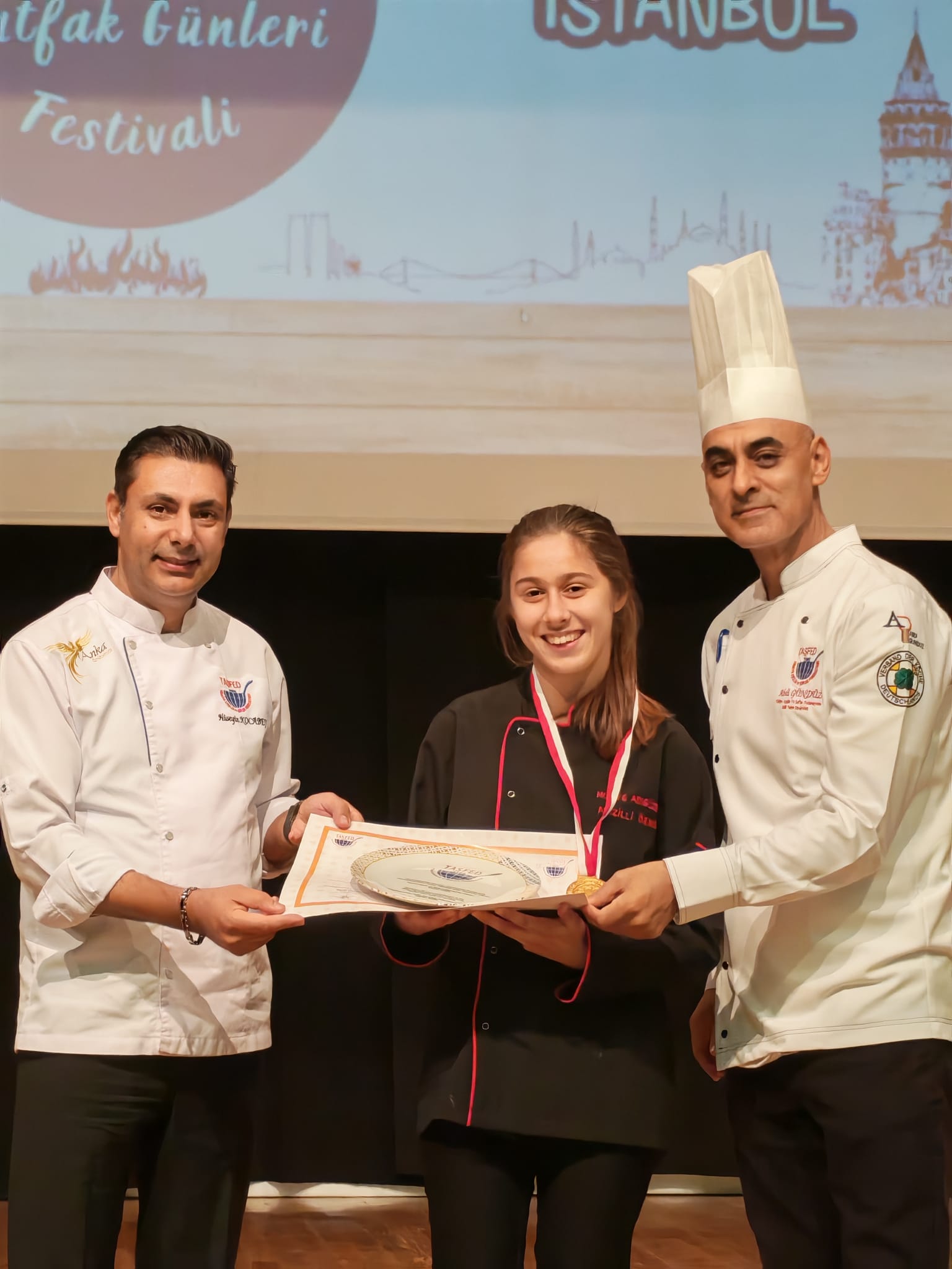 Ozel Ogrencinin Makarna Zaferi Nazillili Huriye Altin Madalyayi Kapti 623538 0Aeb6B63567067138E5Cd8Fe3F77B8F6