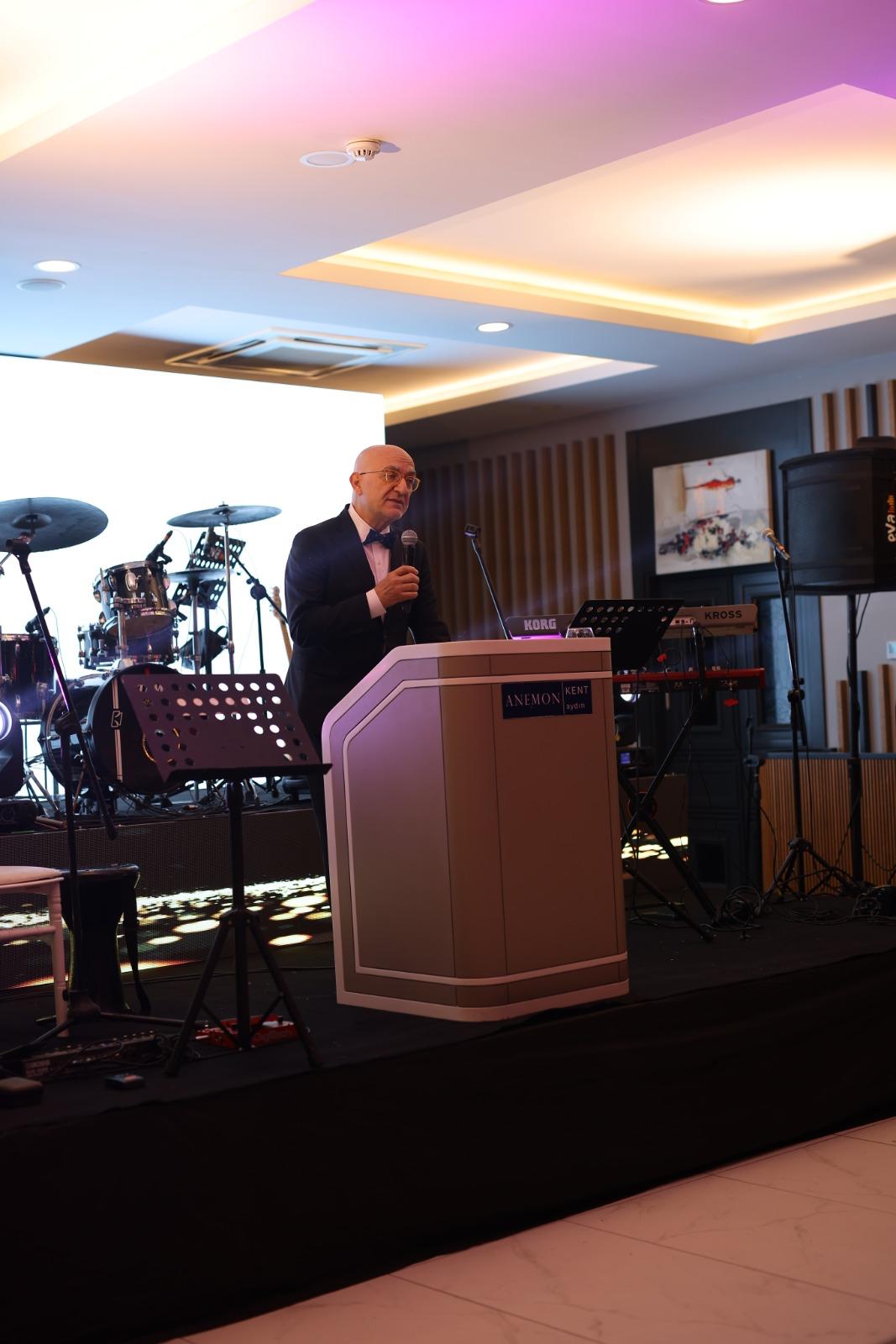 Ozelmedinova Hastanesi 10 Yil Gururunu Yeni Yil Balosunda Paylasti 626658 26591Be4Ec4A3F34068200Dc30C378Ae