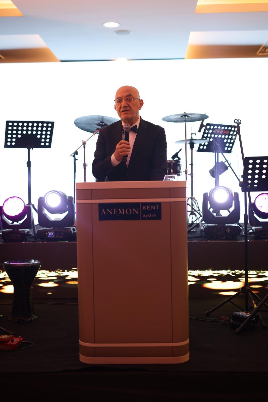 Ozelmedinova Hastanesi 10 Yil Gururunu Yeni Yil Balosunda Paylasti 626658 9Fa1338Def2720899314228D0Dc709E9