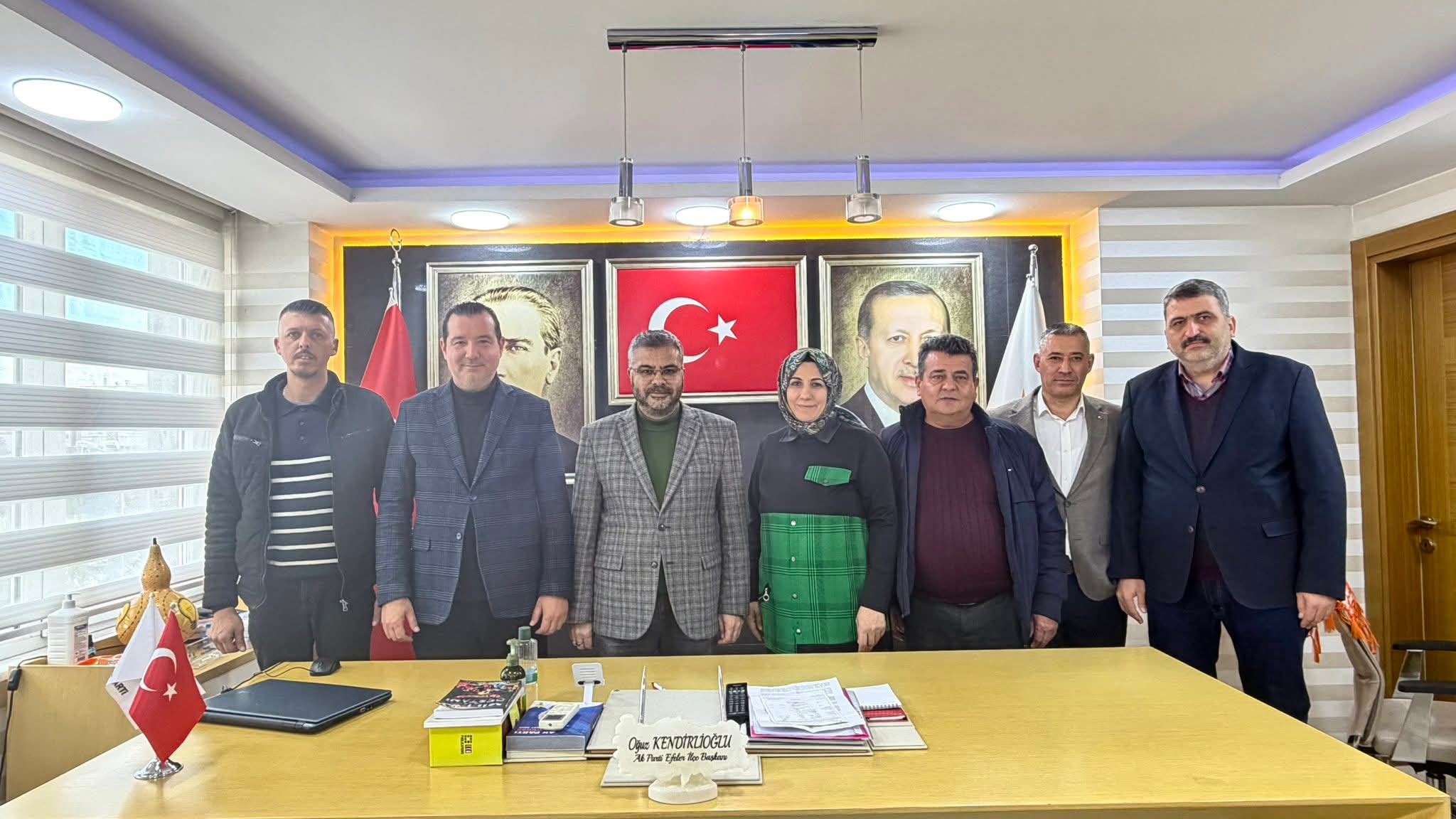 Ozmenden Kendirliogluna Tebrik Ziyareti 626288 Bc2872F766Ccc879257780Ecad4C5252