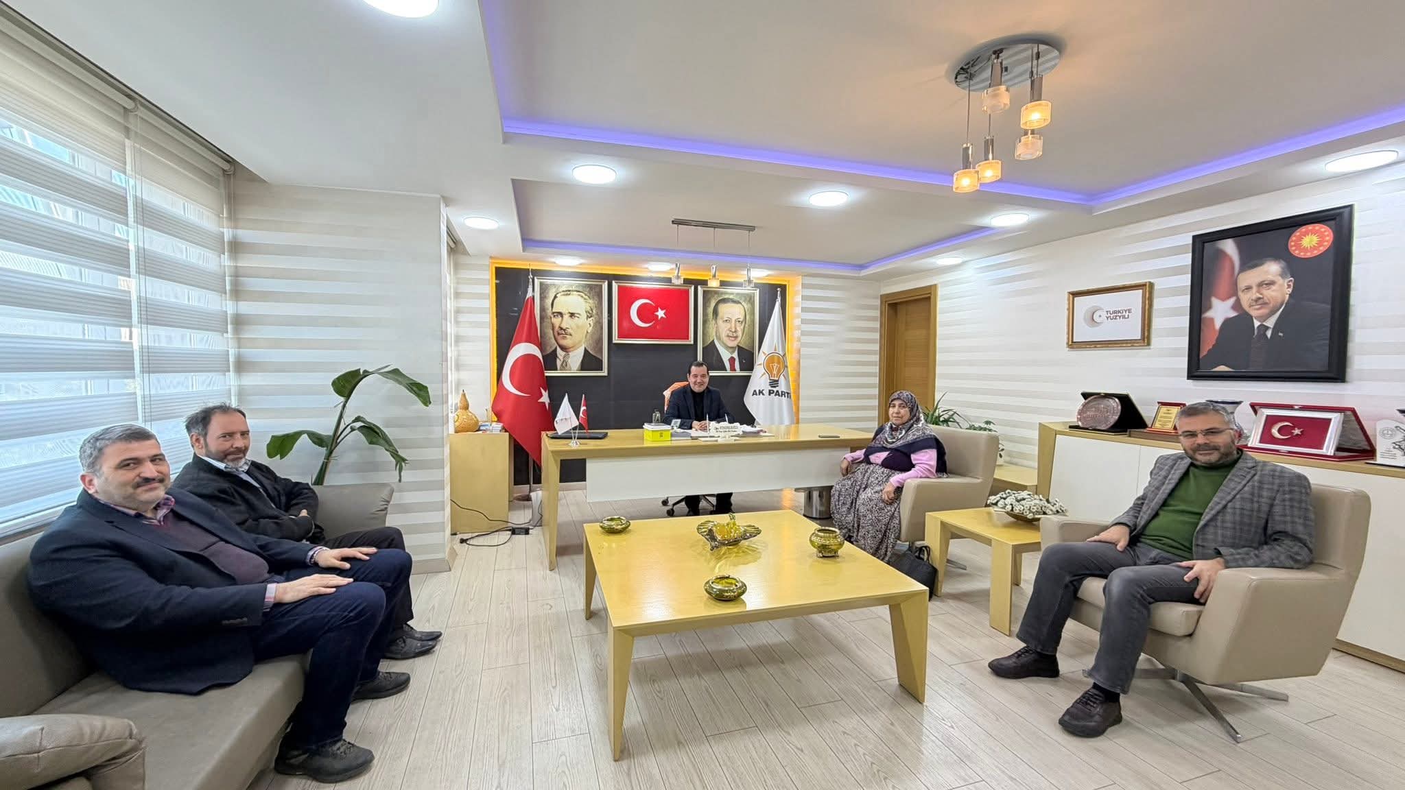 Ozmenden Kendirliogluna Tebrik Ziyareti 626288 C3Aa7D4E16F9293Dc77891159551E613