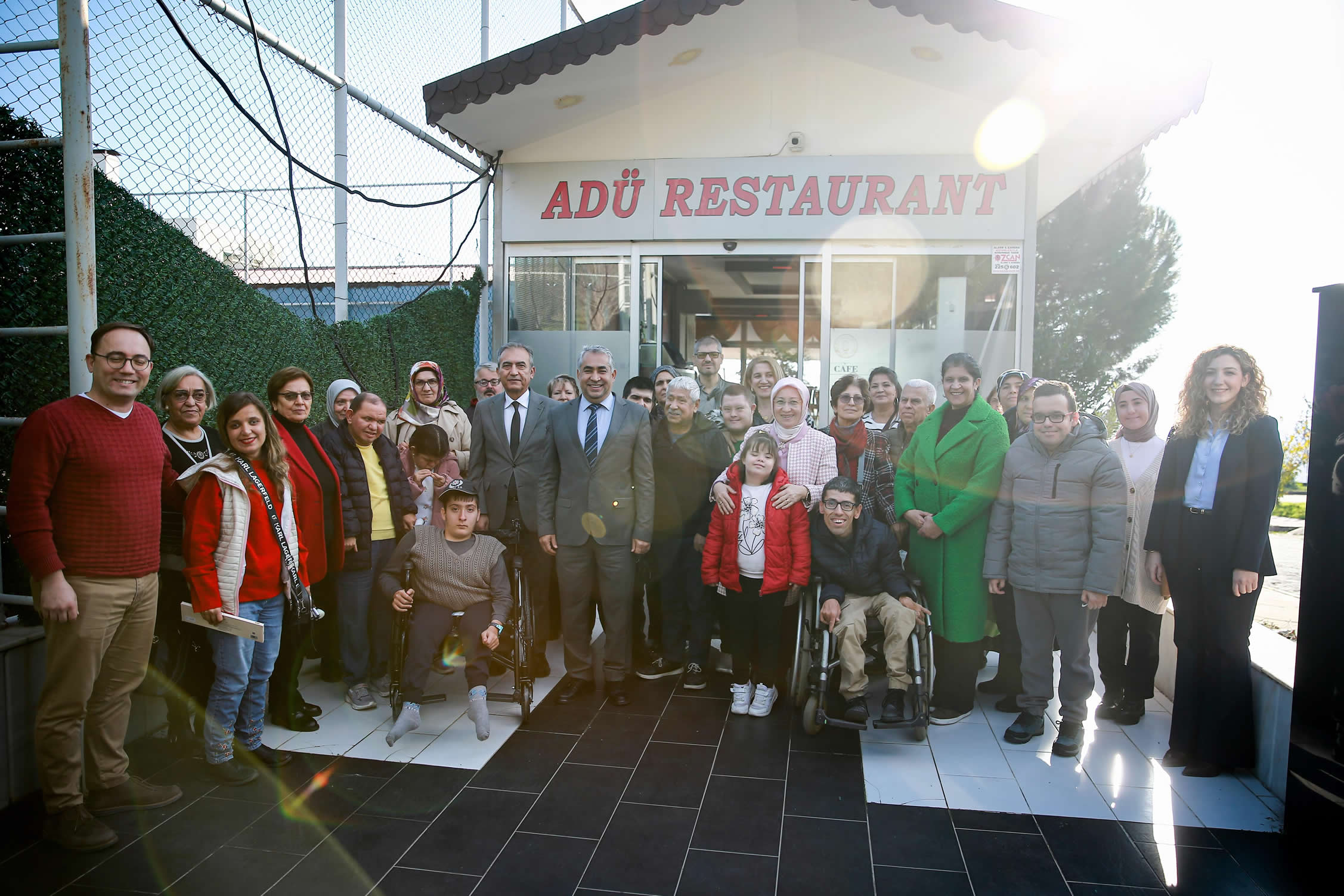 Rektor Kent Engelli Bireyler Ve Aileleriyle Bulustu 621668 C2Db6F49769Ff9013311Fa4Ef87C7993