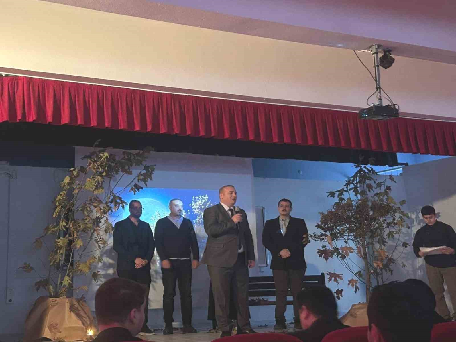 Sanatla Bulusan Genc Yetenekler Begeni Topladi 579548Dbe67D44317Af7Ecc6E8777713