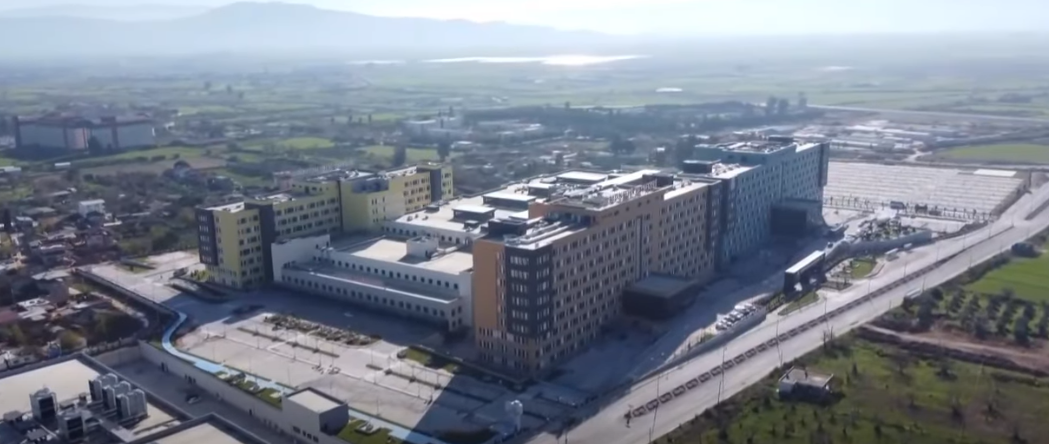 Savas Aydin Bolgenin Saglik Ussu Oluyor 623373 F9Bc67Fada83951Ebba737D8E0D10033