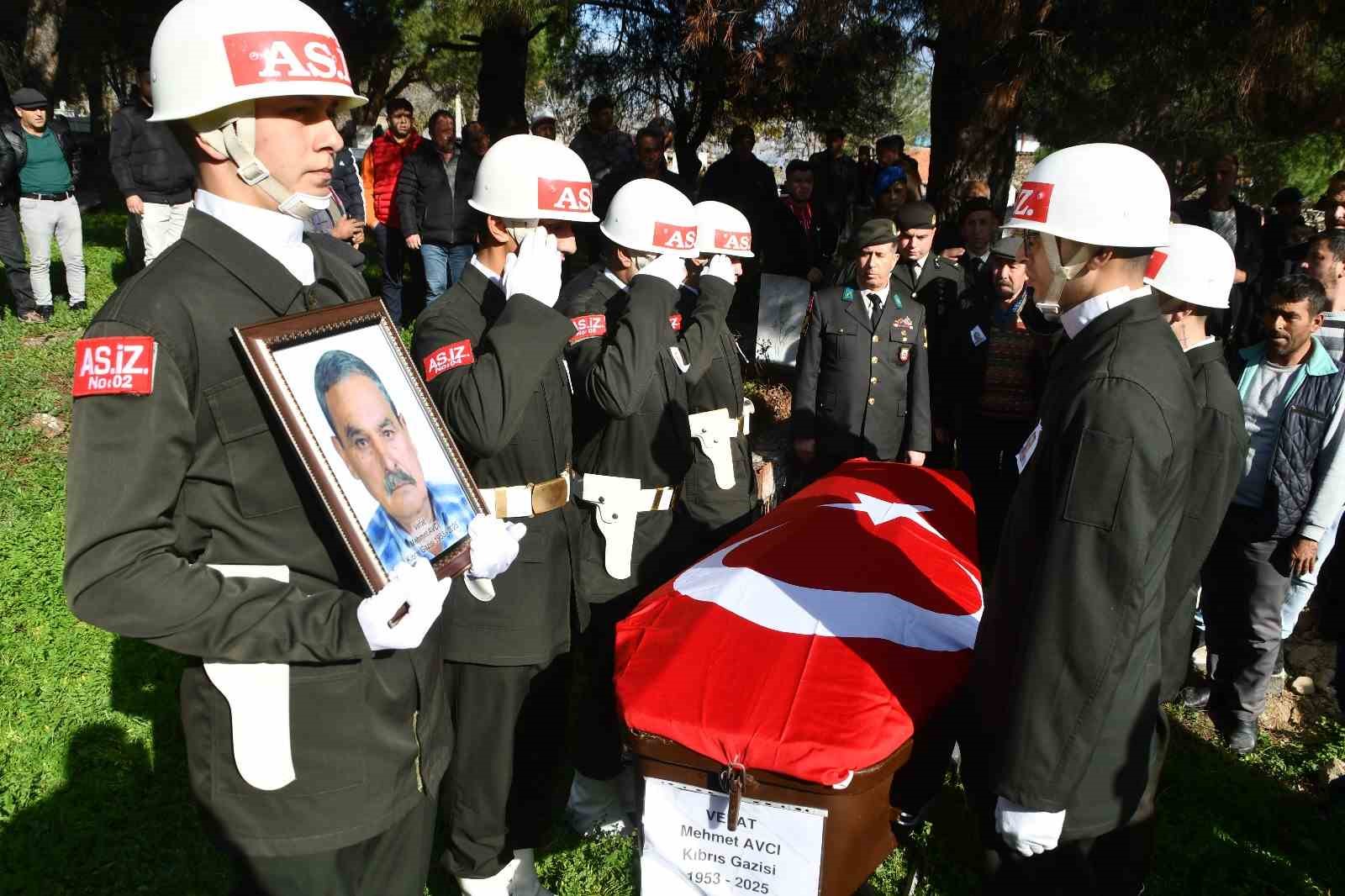 Sokeli Kibris Gazisi Avci Son Yolculuguna Ugurlandi 475014Fd6A70Cc72818607F37E083D3C