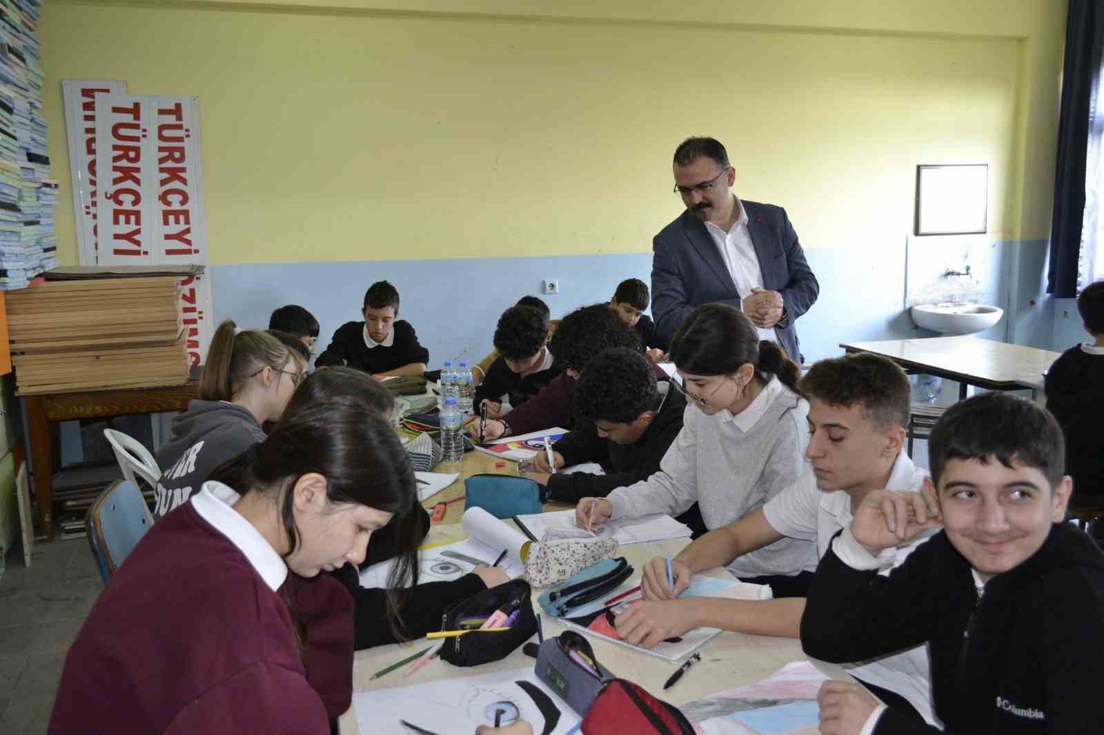 Sultanhisar Kaymakami Ates Ogrencilerle Bir Araya Geldi F7585Bf1Ff90E56Baf5B2C79B760Fd4B