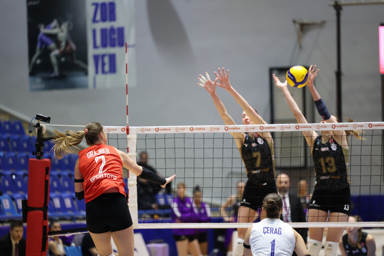 Sultanlar 621816 47B85A835999C43345F29415B609F6D0