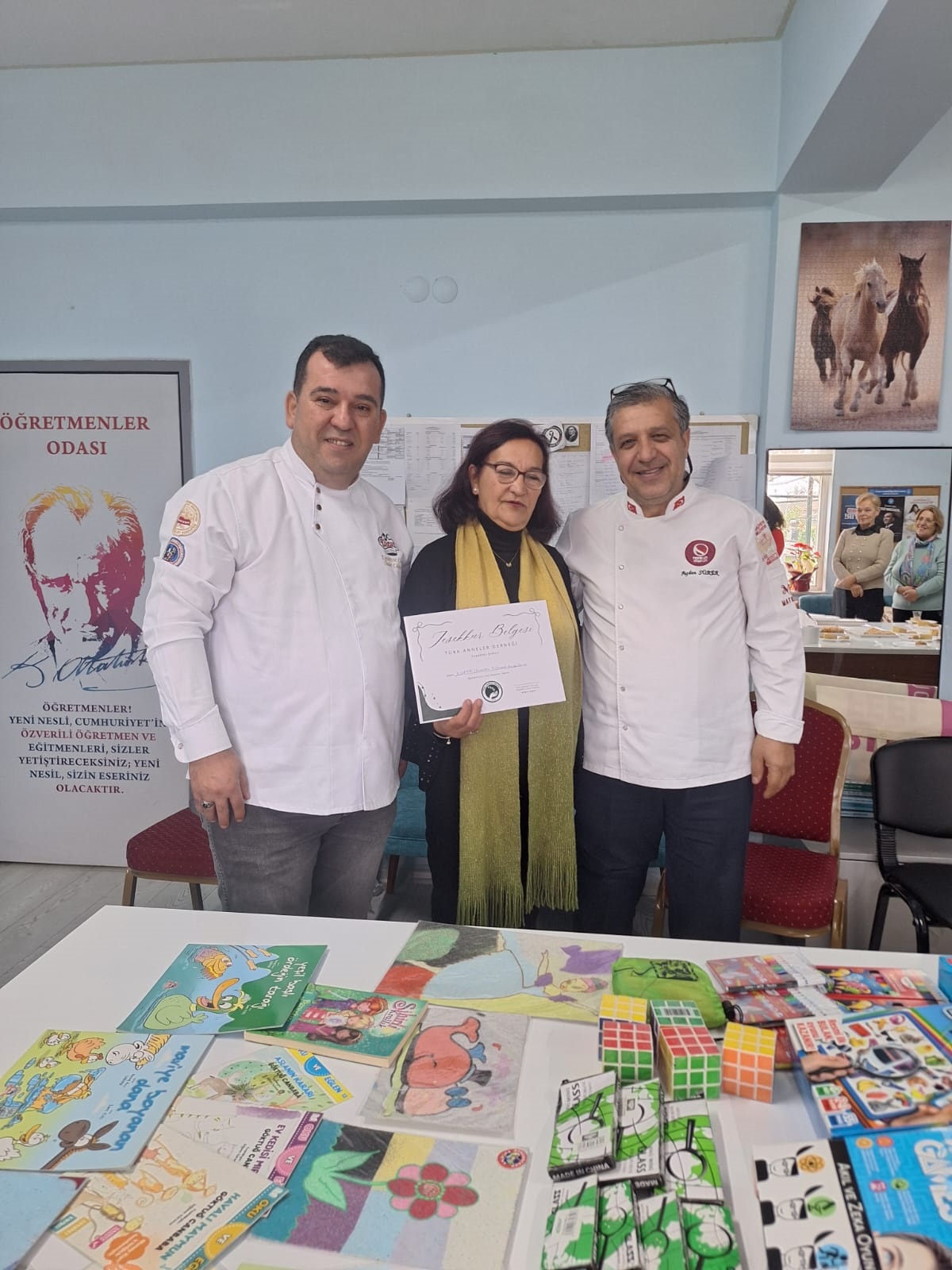 Turk Anneler Dernegi Kusadali Ogrencilere Umut Oldu 626486 E576705Baff0640A9Bc297078F63Af1D