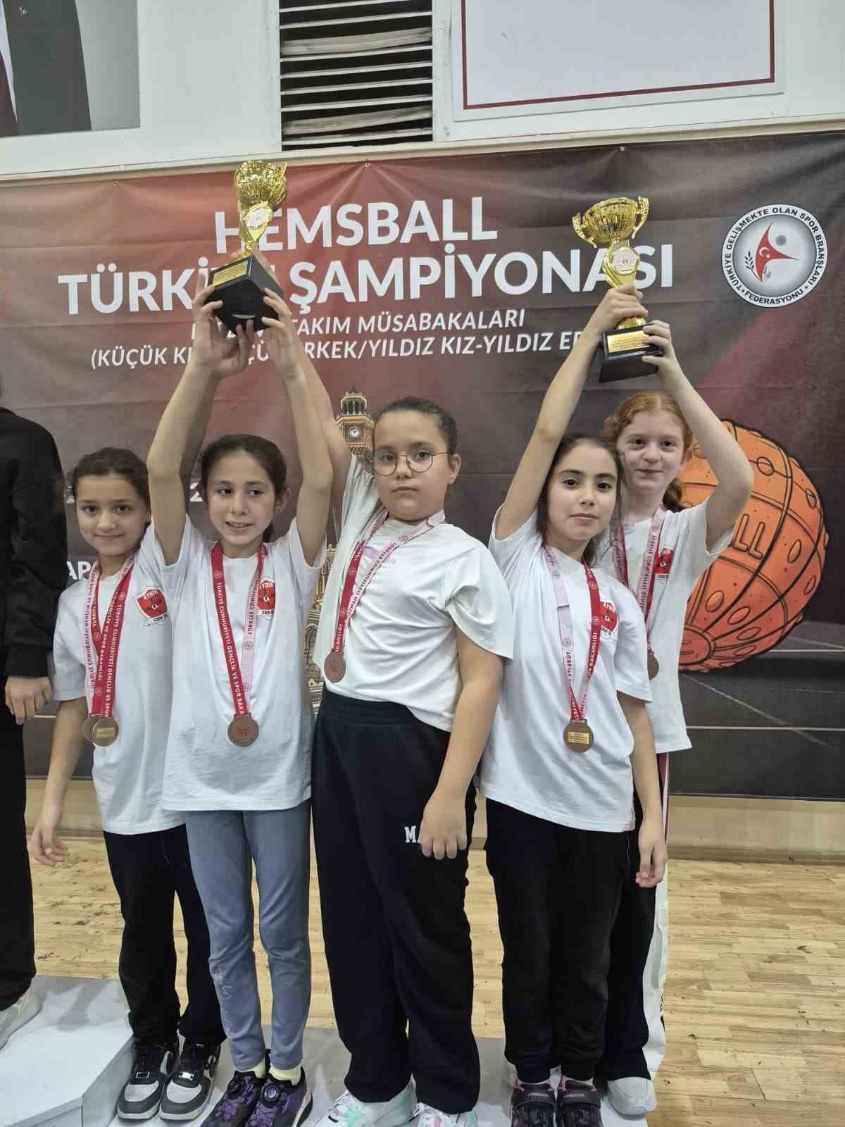 Turkiye Sampiyonasindan Madalyalarla Donduler 0F92Ae93Dc624E66Ffd58739F07D2Cee