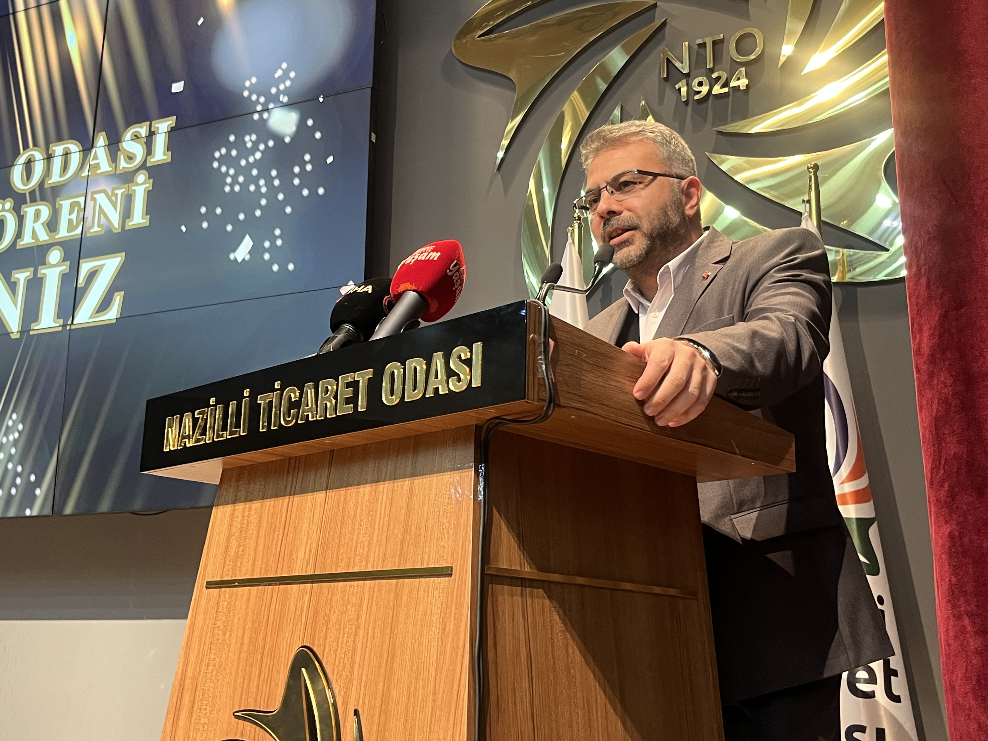 Ureticiler Bu Torende Bir Araya Geldi Nazilli Ekonomisine Katki Saglayan Ihracatcilar Odullendirildi 625529 E2E1308Dae6A668B26E85810E9845807