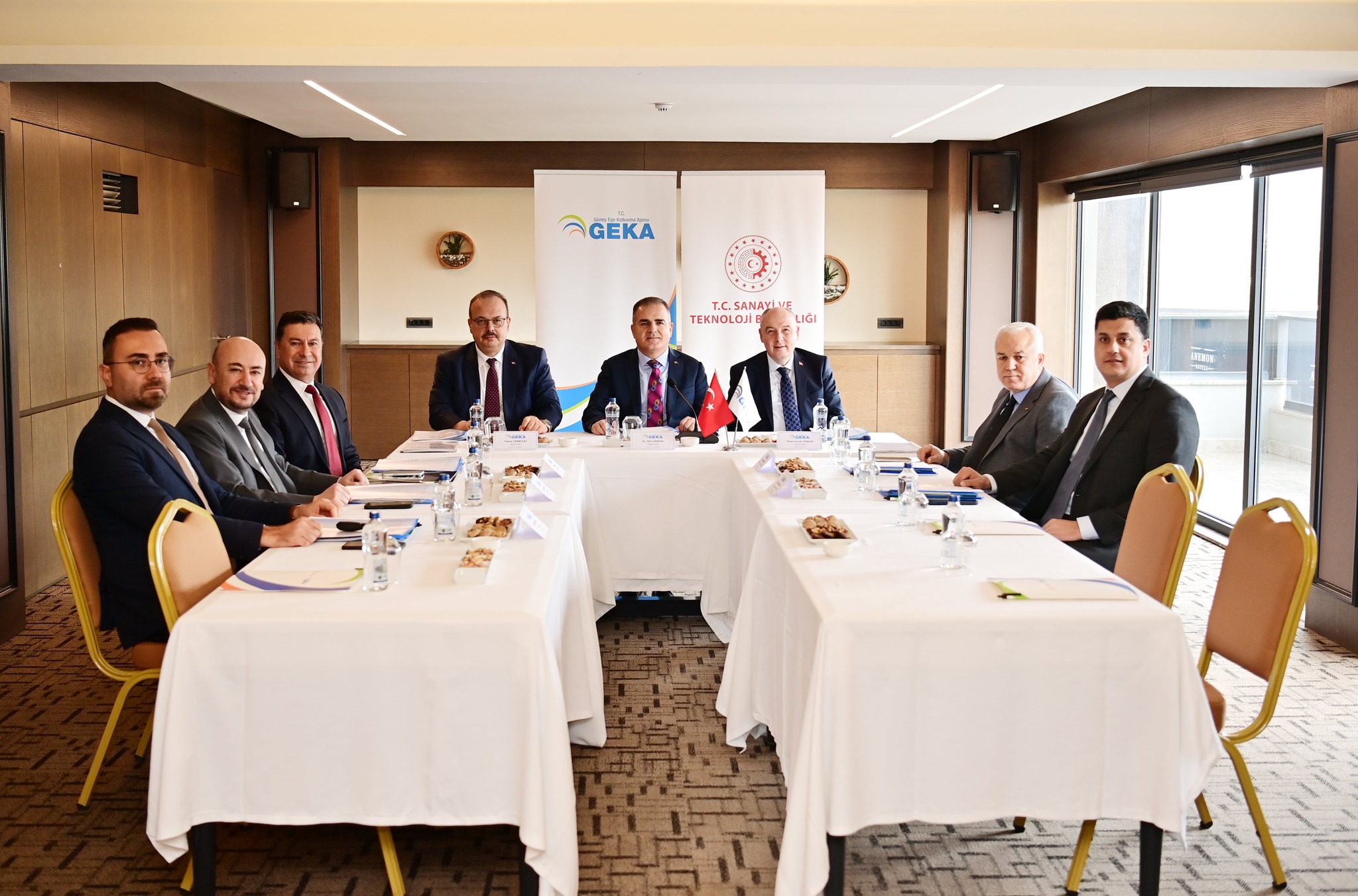 Valiler Geka Toplantisinda Bulustu 624860 01B0A33536F50736Ba5Caaf80Ac2291C