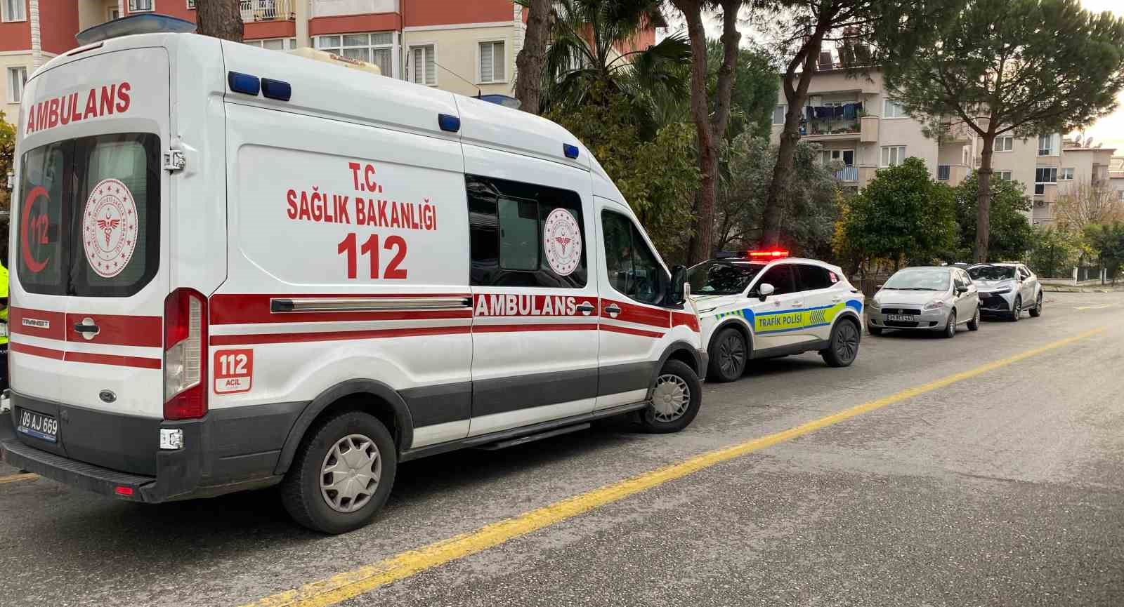 Yaya Gecidinden Gecmeye Calisti Otomobil Carpti 1 Yarali 12C0Ece656Bcc75Ed354851Ccd172Daf