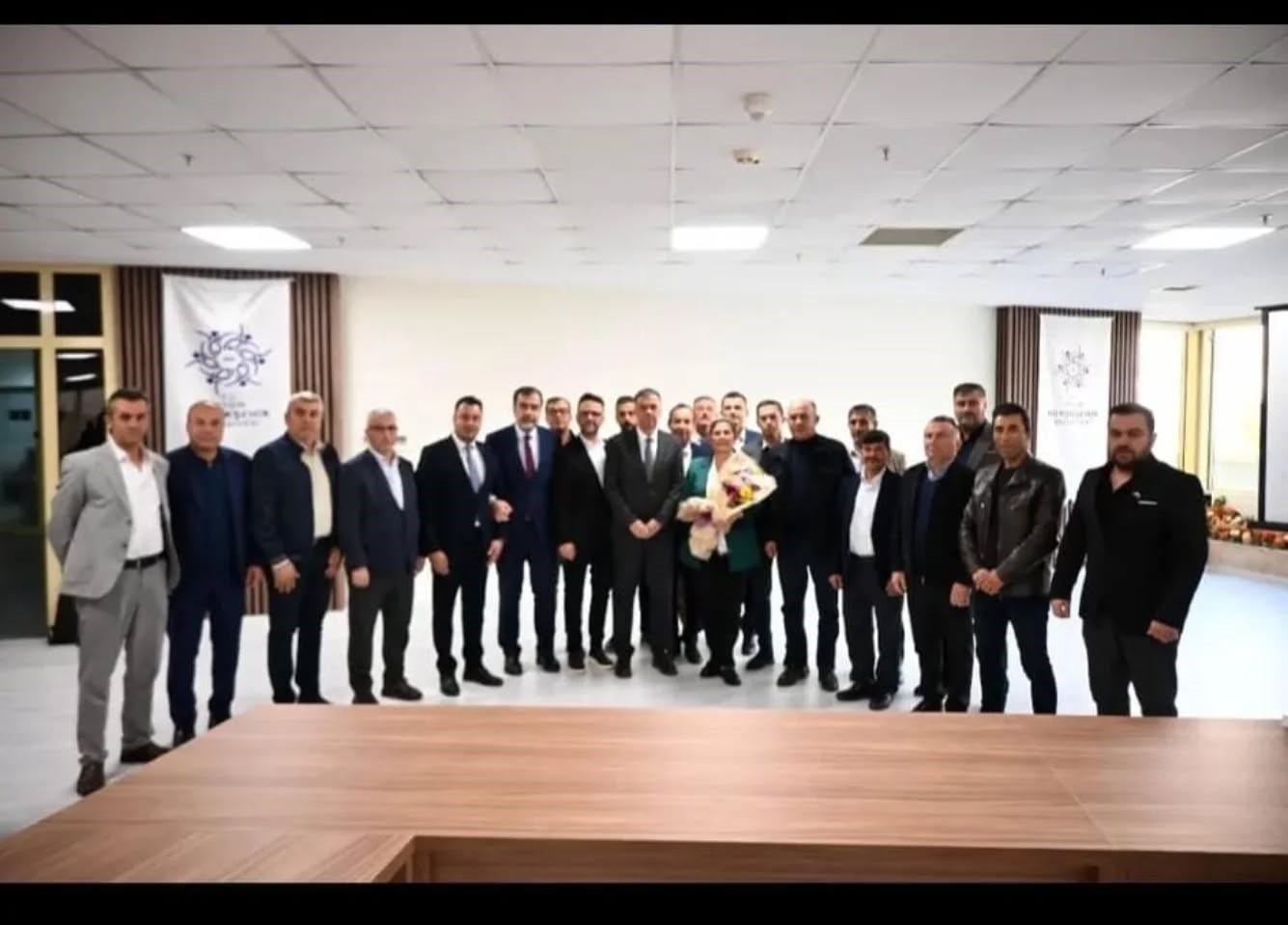 Yenipazar Belediye Baskani Ercan Onlar Konusur Biz Hizmet Ederiz 0212Dcafdbbf8C68D4Db69Be5F3B968D