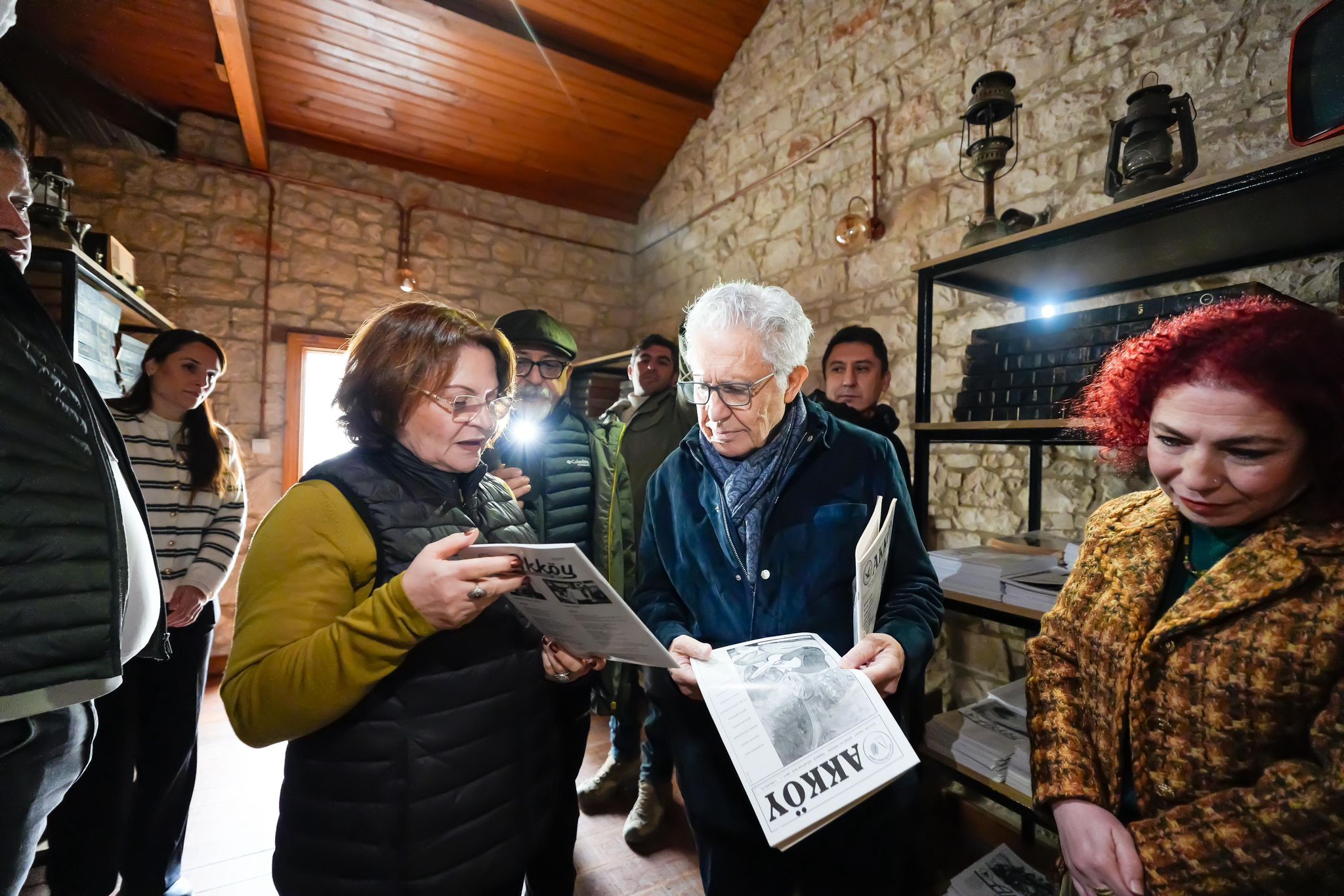 Zulfu Livaneli Didimde Tarihi Yerleri Ziyaret Etti 624077 1Ea13000Bf4A192Ef61Aa07Cff9Eb5A1