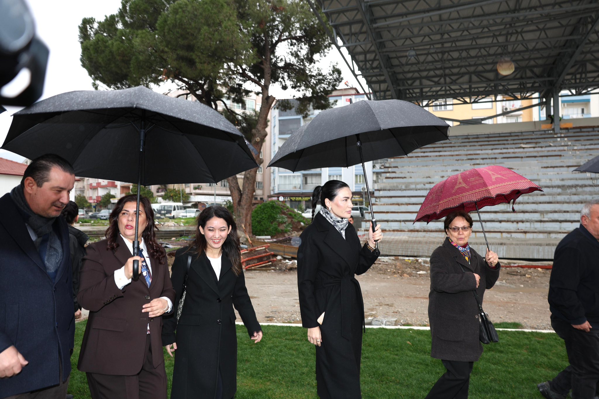 Adnan Menderes Stadyumunda Sona Dogru Cercioglu Ve Ak Parti Heyeti Yeni Stadyumu Inceledi 634835 A97A429Ad023Cadcc8Ed55D2345F9Cfd