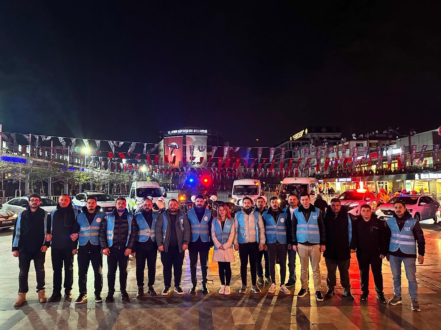 Ak Genclik Yilbasinda Gorev Basindakileri Unutmadi 626751 Cef8F4F76Bd3Efe72C1C435F383633Fb