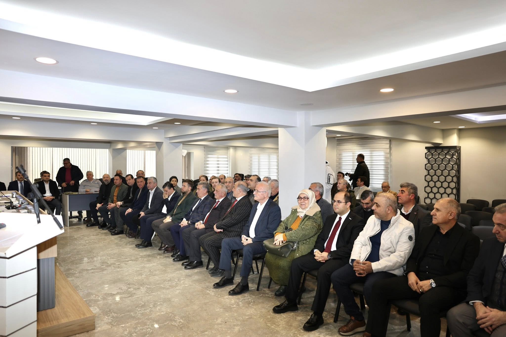 Ak Parti Aydinda Erdogan Zirvesi 629765 78A8Be9B5D98B57D5C3C43E9D835F679