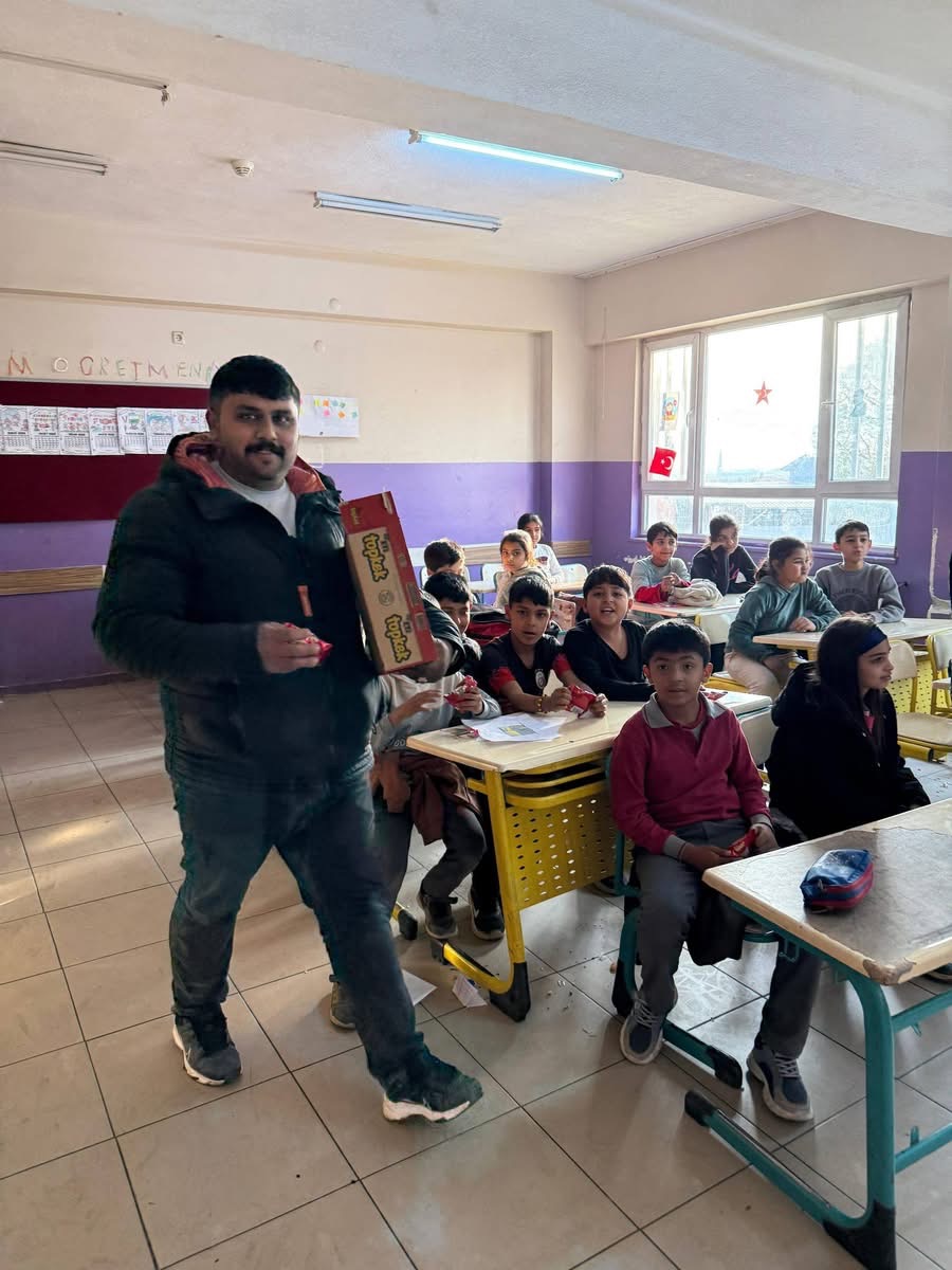 Altay Ogrencilerin Karne Sevincine Ortak Oldu 631064 506D9414Bb2Fb0983B9A283B0952E5Db