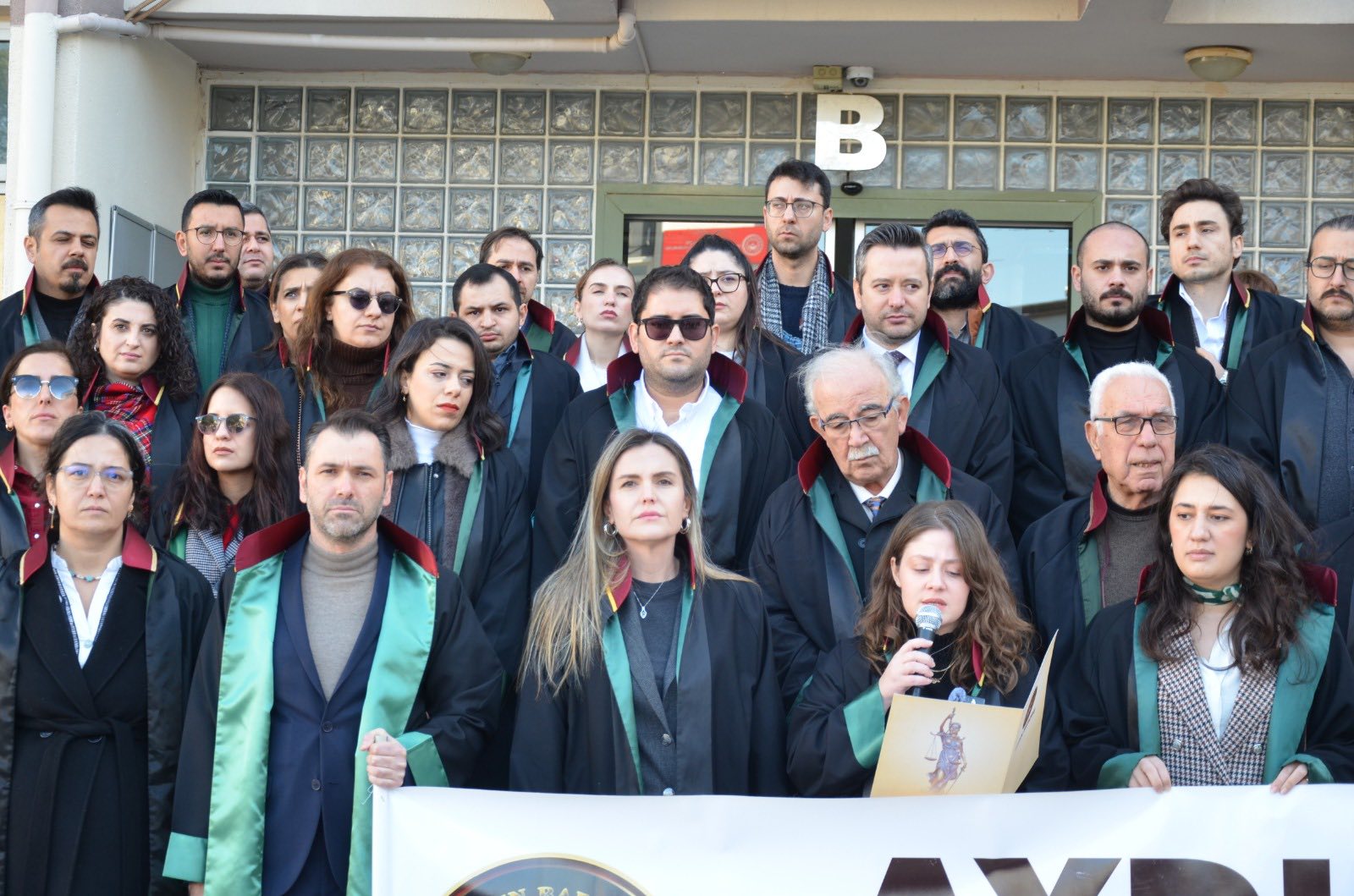 Avukat Cinayetine Aydindan Tepki 628895 31Fd95B3Fe0078741B959332Ba7299E3