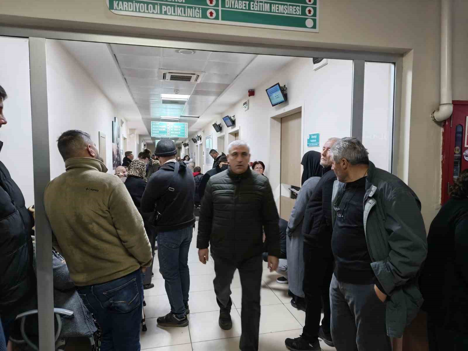 Aydin Soguga Dayanamadi Vatandaslar Hastaneye Akin Etti 75B4085272A30B4A72468E0Adebb3C8B