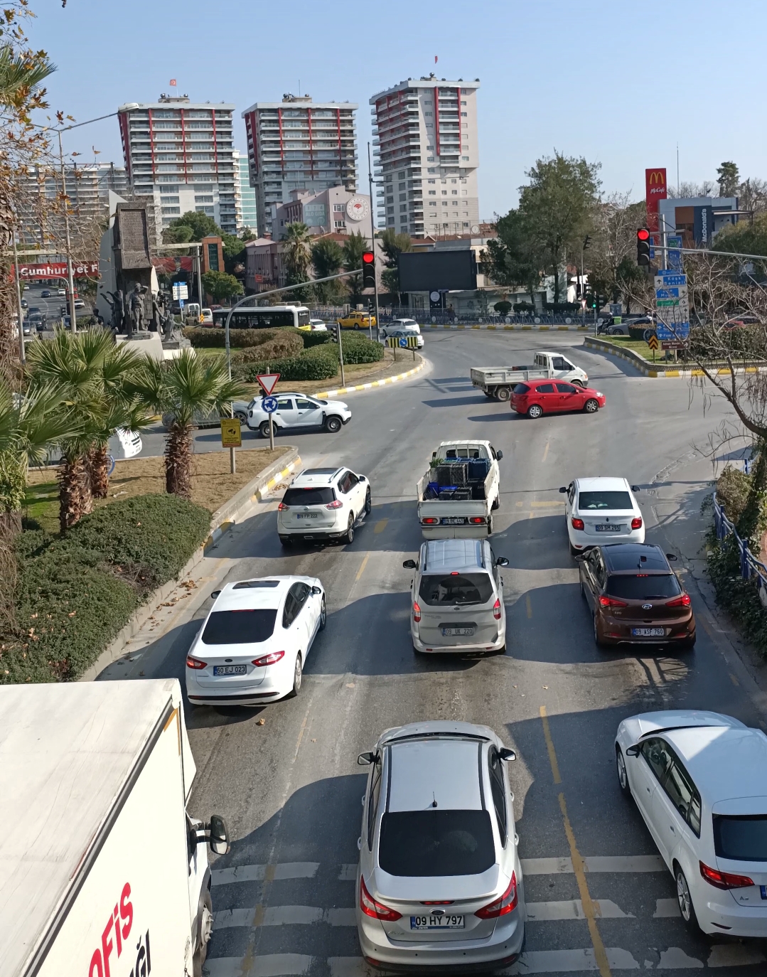 Aydin Trafigine Nester Vuruluyor 631193 0C1641633E64Fd35790E6Ec06Cf30E92