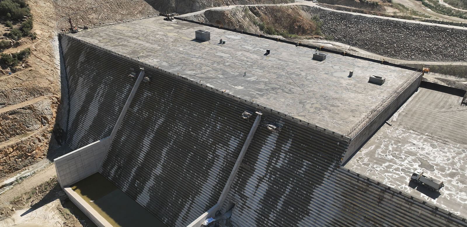 Aydinda Hayalet Santiye Canlandi Saricay Barajinda Calismalar Yeniden Basladi 631141 772471D994E79D02B530D7Fdd704B1Ea