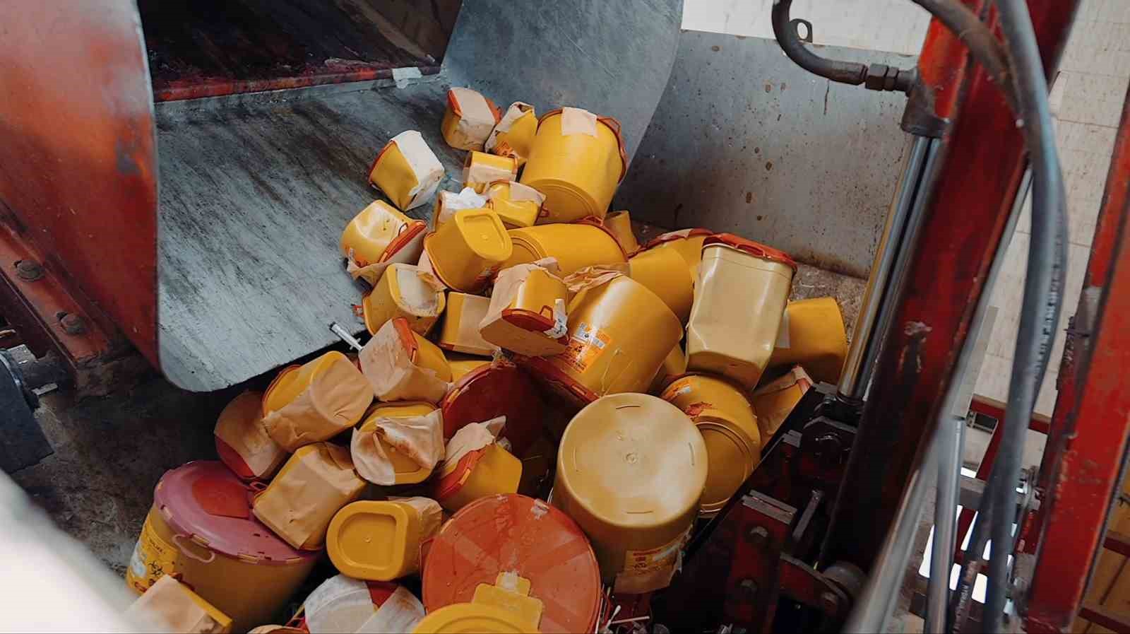 Aydinda Her Gun 4 Ton Tibbi Atik Sessizce Bertaraf Ediliyor 3Fc85Aae0B59Afe03284A146Bfbaeacb