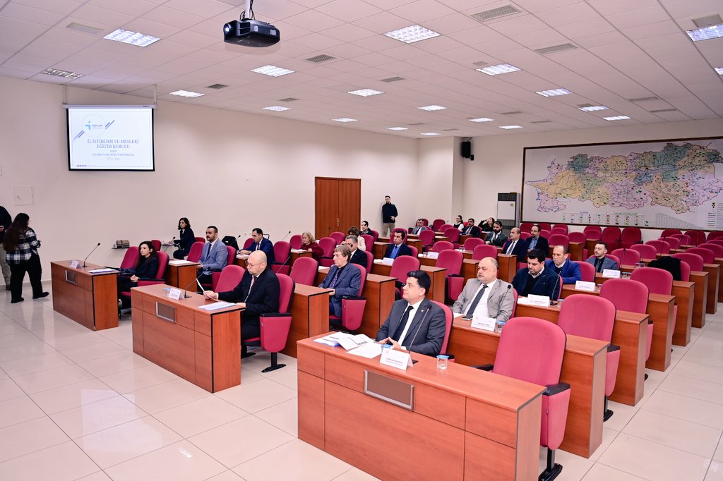 Aydinda Isgucu 100 Bini Asti 633699 8D9Bb76109552F4Ea0E947980Ee109D4